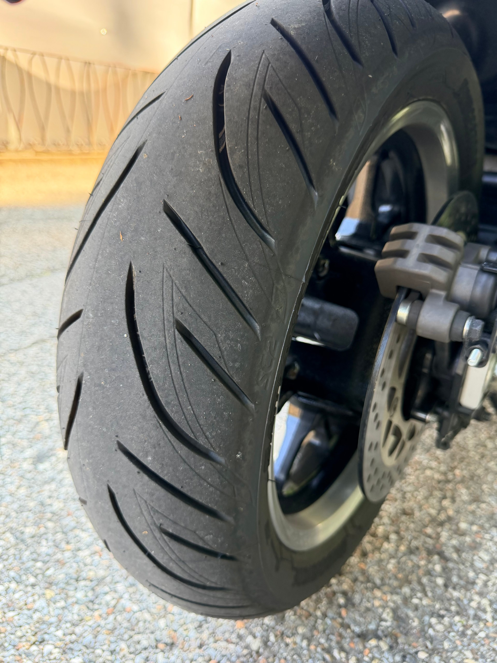 YAMAHA T-MAX Tech-Max XP 560-image-7