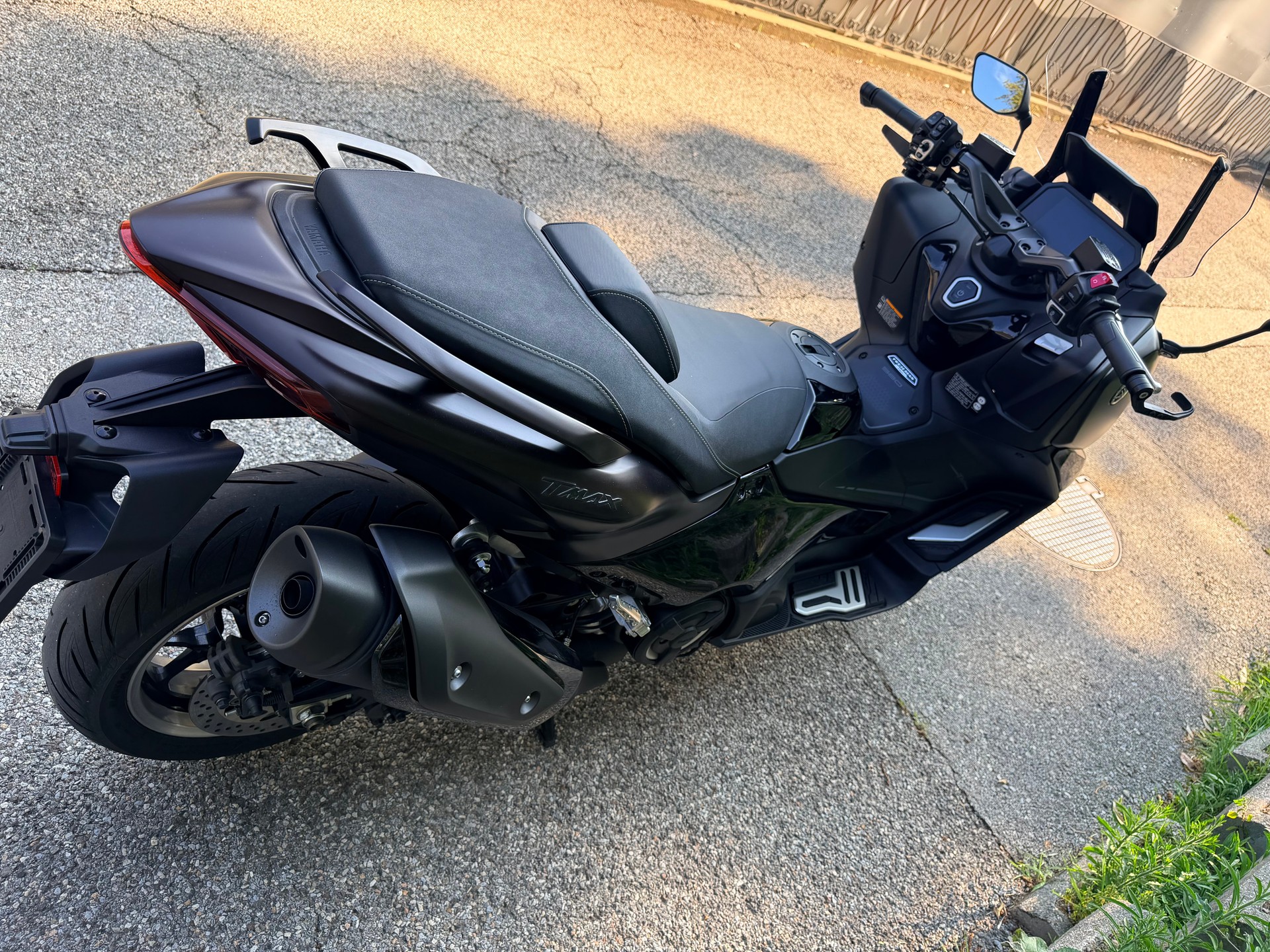 YAMAHA T-MAX Tech-Max XP 560-image-3