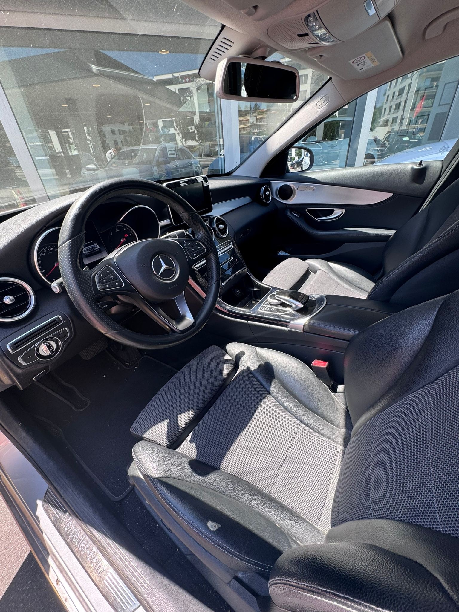 MERCEDES-BENZ C 220 BlueTEC 7G-Tronic-image-2