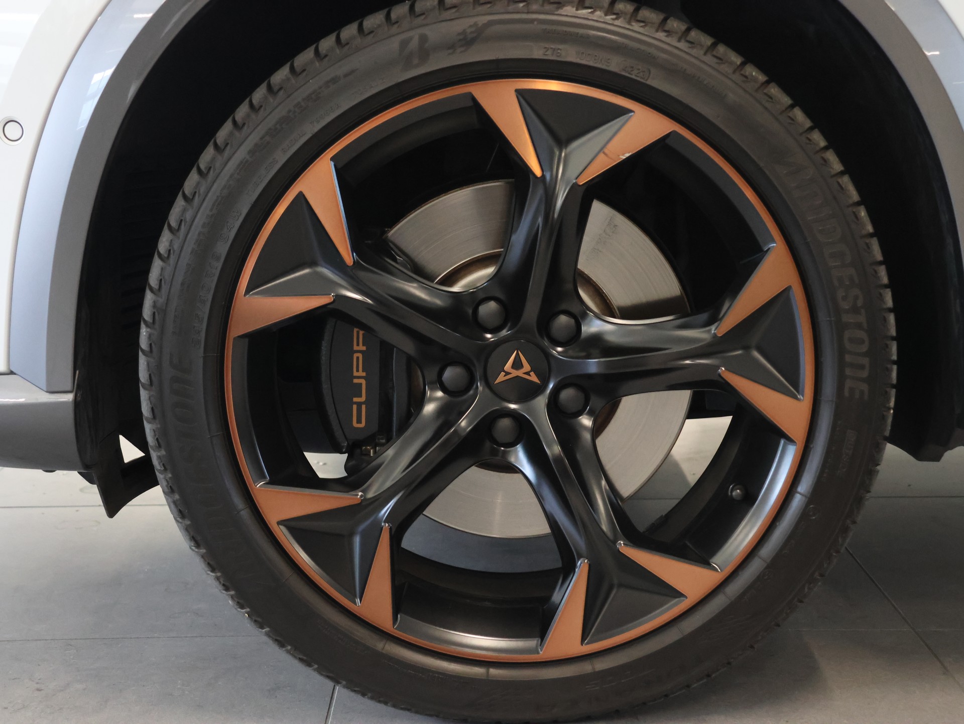 CUPRA Formentor 2.0TSI VZ 4Drive DSG *Rückfahrkamera* *Panoramadach* *Sitzheizung*-image-8