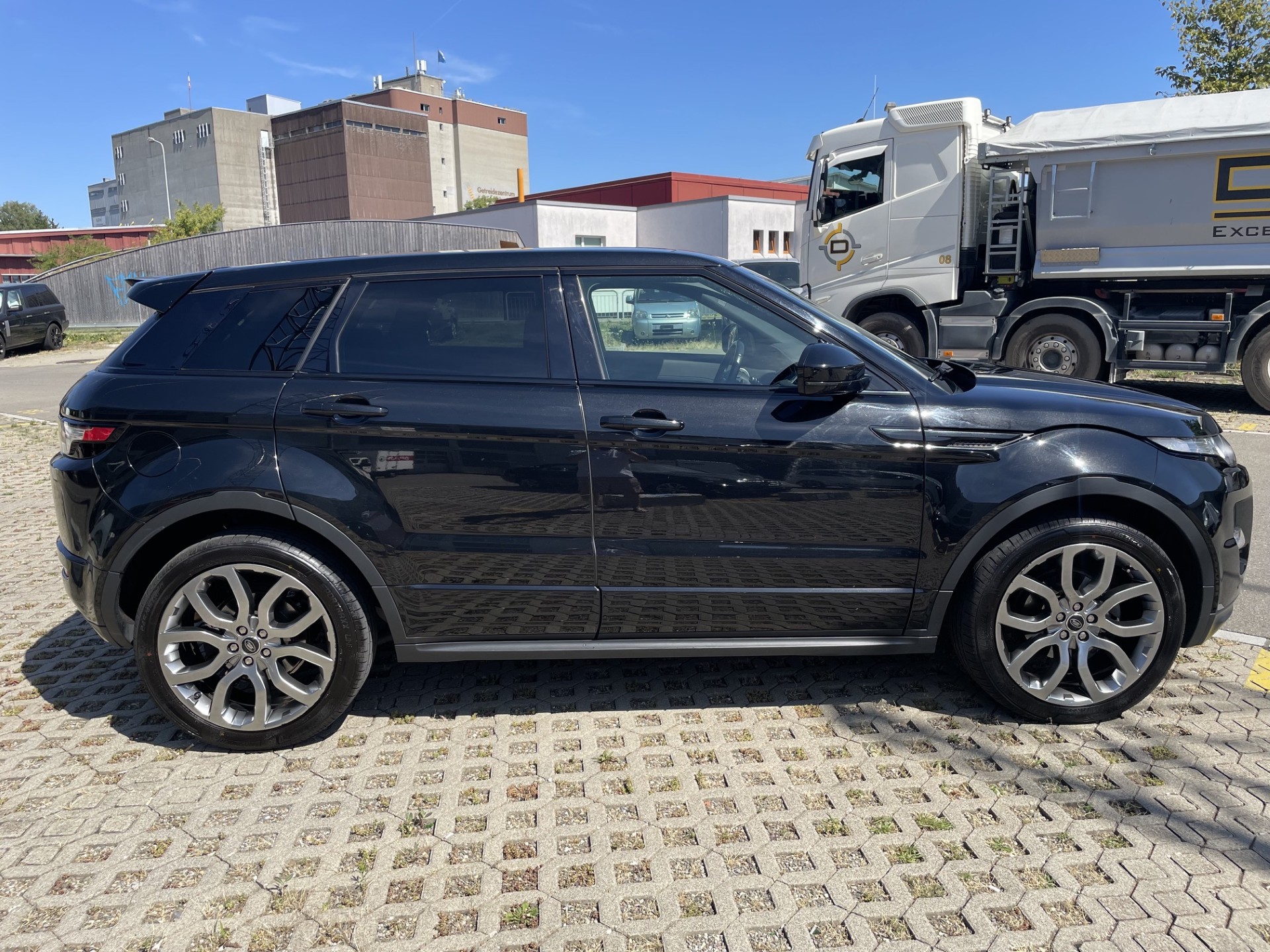 LAND ROVER Range Rover Evoque 2.0 Si4 Dynamic AT9-image-6