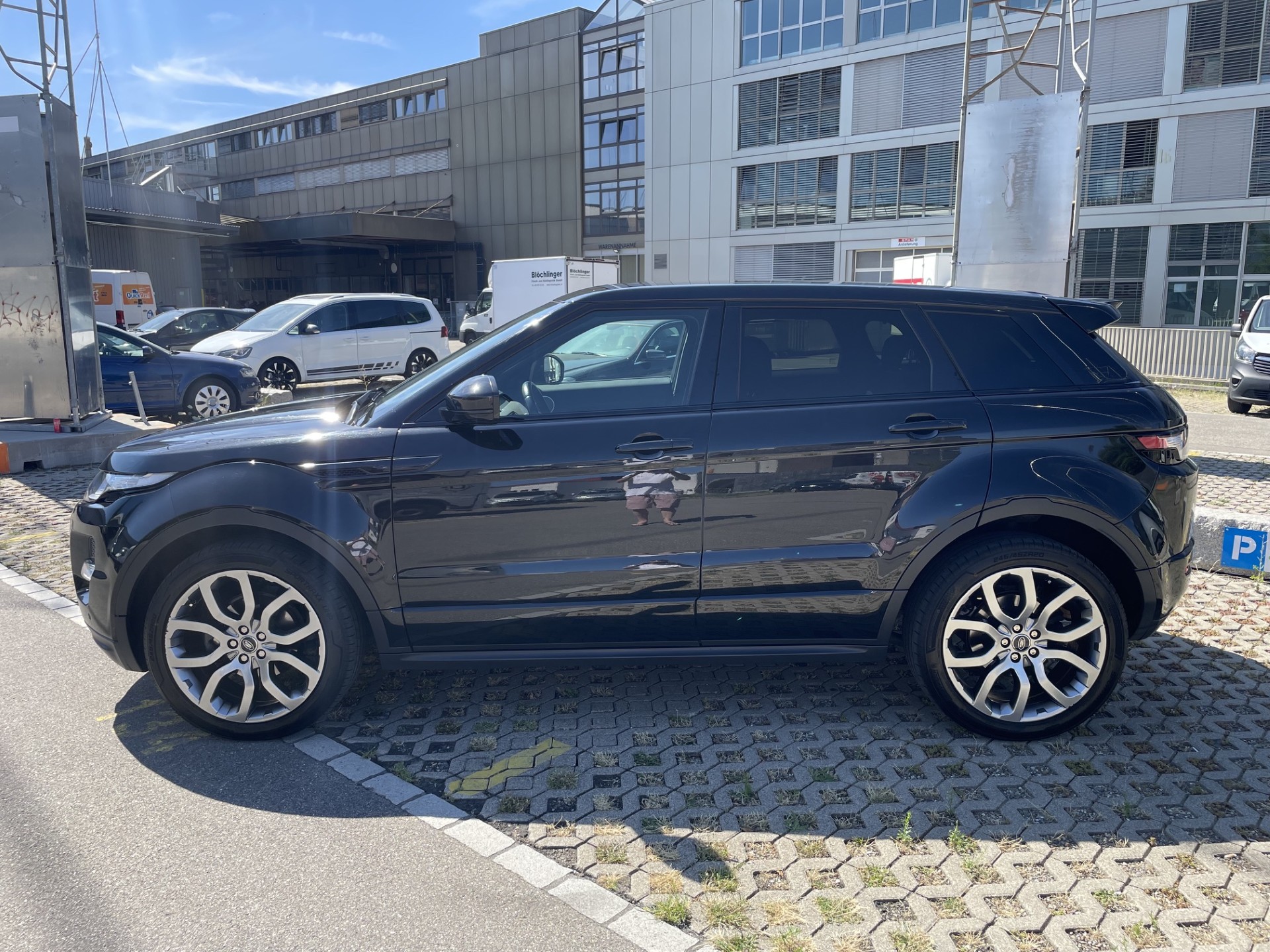 LAND ROVER Range Rover Evoque 2.0 Si4 Dynamic AT9-image-7