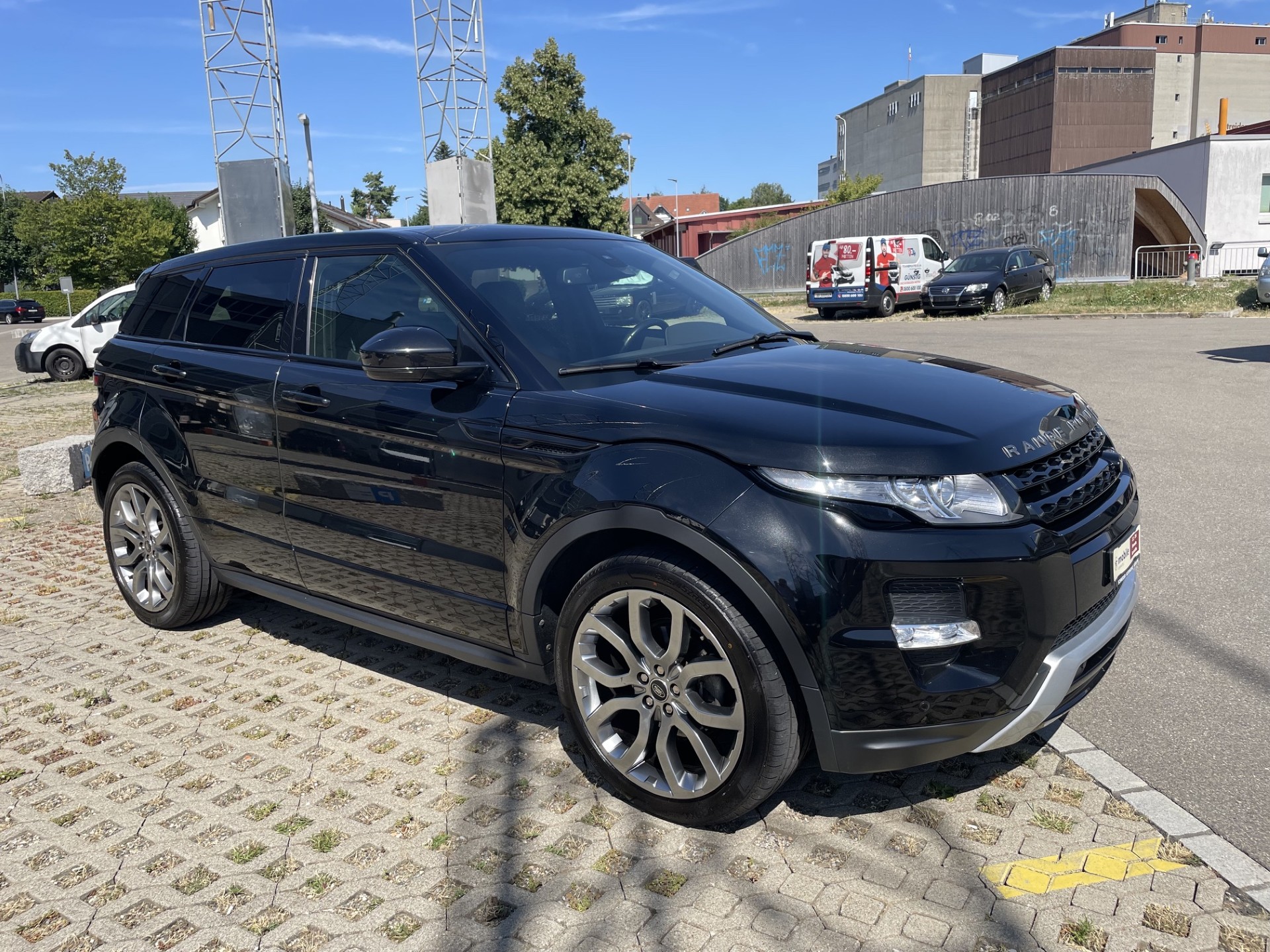 LAND ROVER Range Rover Evoque 2.0 Si4 Dynamic AT9-image-2