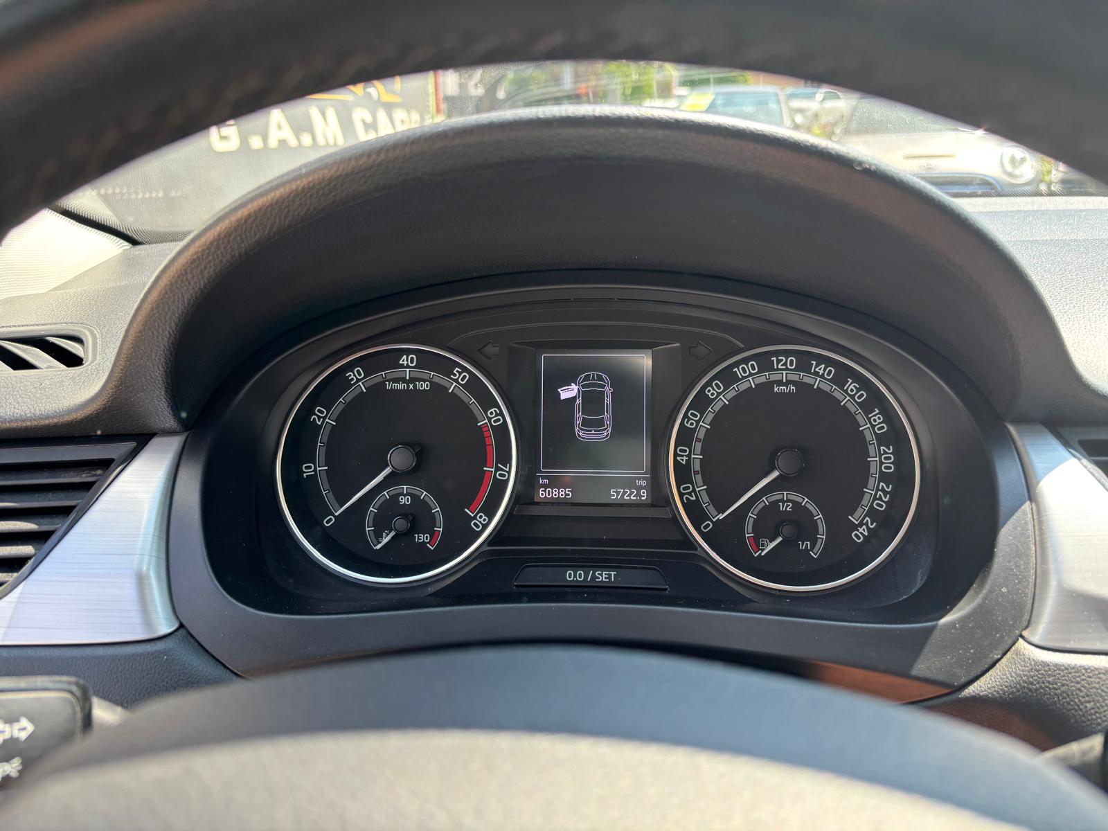 SKODA Rapid Spaceback 1.0 TSI Ambition DSG-image-10