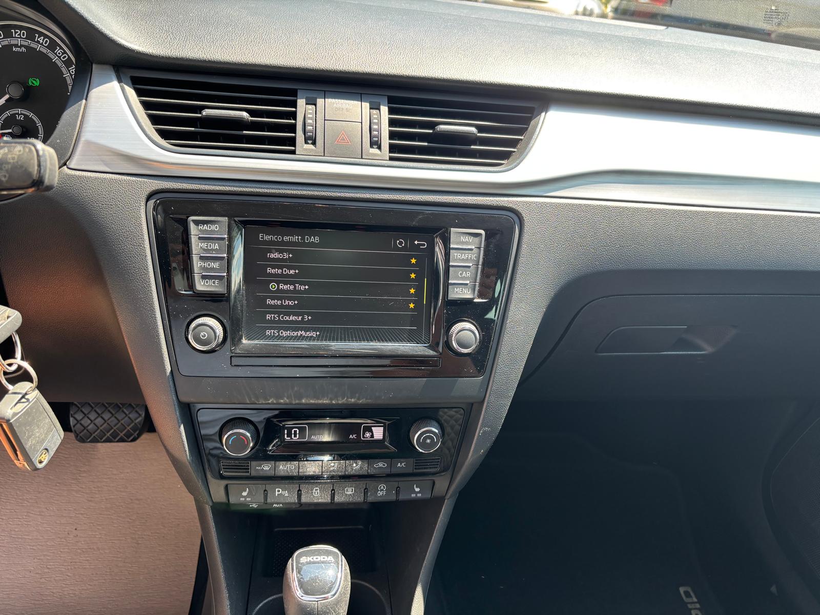 SKODA Rapid Spaceback 1.0 TSI Ambition DSG-image-12
