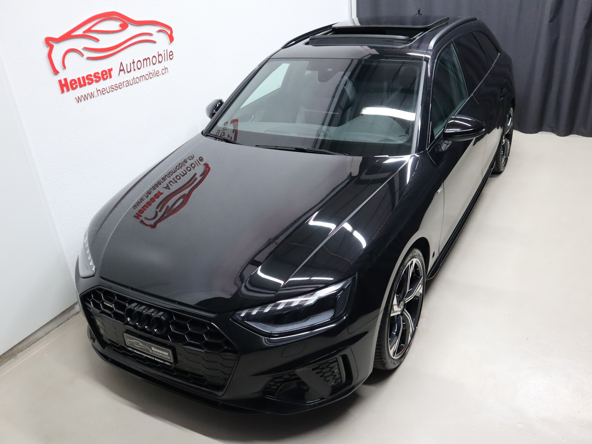 AUDI A4 Avant 45 TFSI S line S-tronic quattro - Competition Edition Plus - Panorama - Navi - Matrix LED - AHK - 265 PS-showroom-element-2