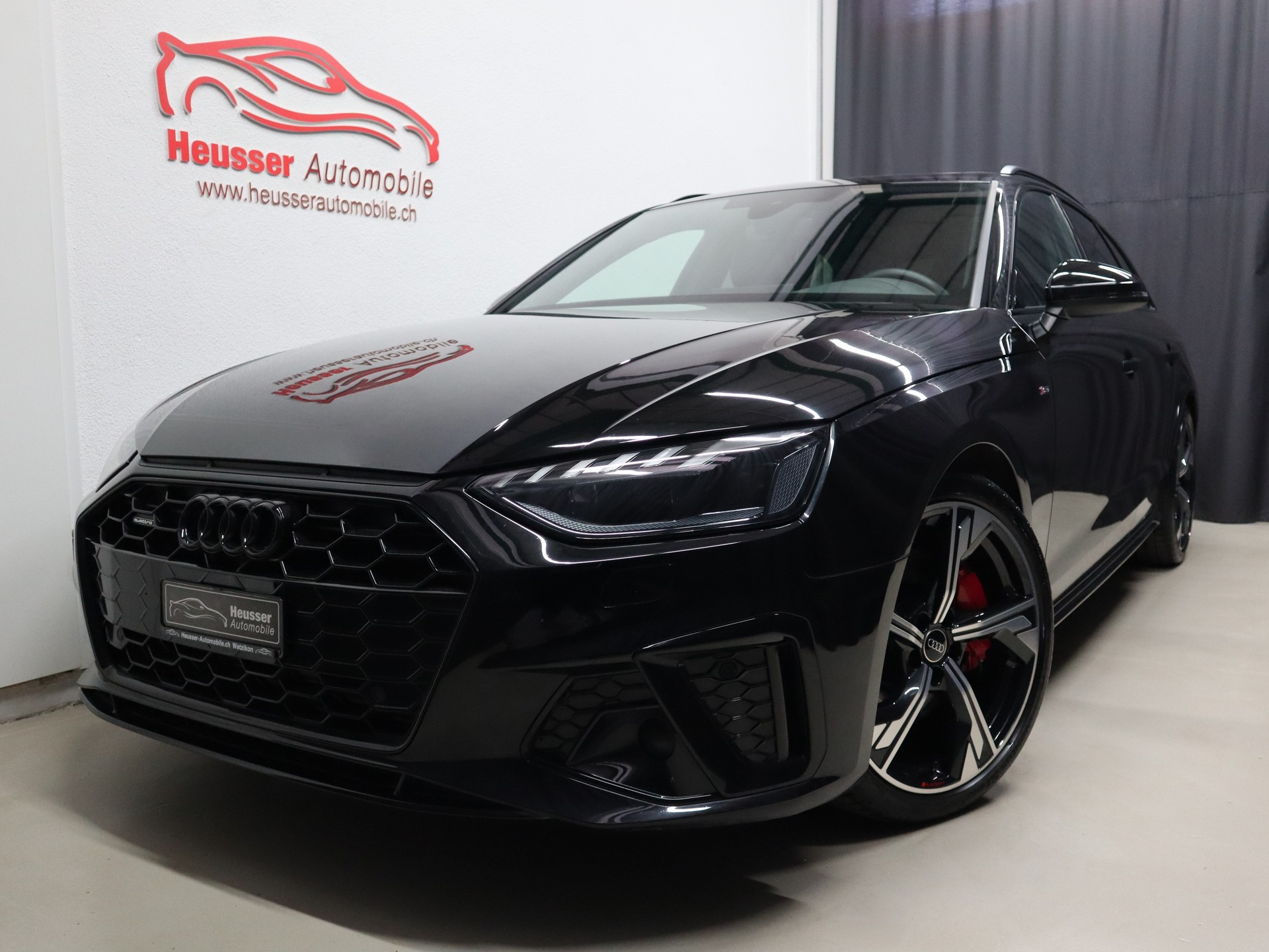 AUDI A4 Avant 45 TFSI S line S-tronic quattro - Competition Edition Plus - Panorama - Navi - Matrix LED - AHK - 265 PS