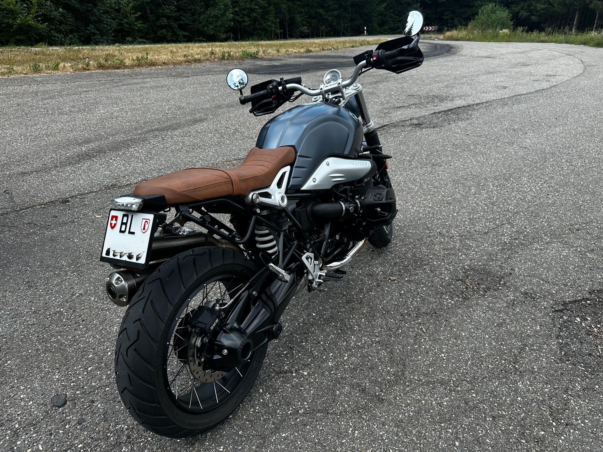BMW R nineT Scrambler ABS-image-15