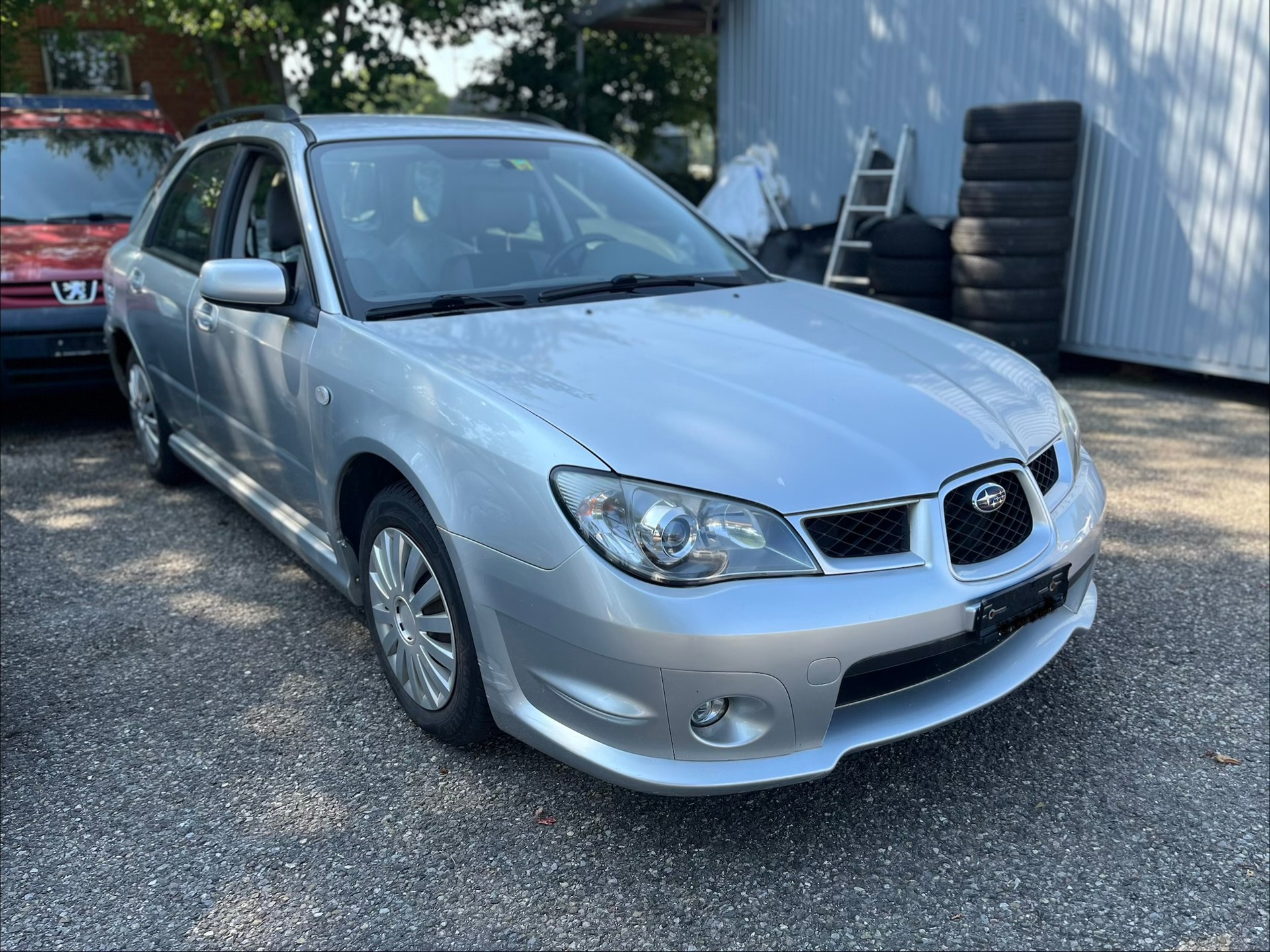 SUBARU Ab frisch MFK und frisch Servic Automat 2,0i-image-2