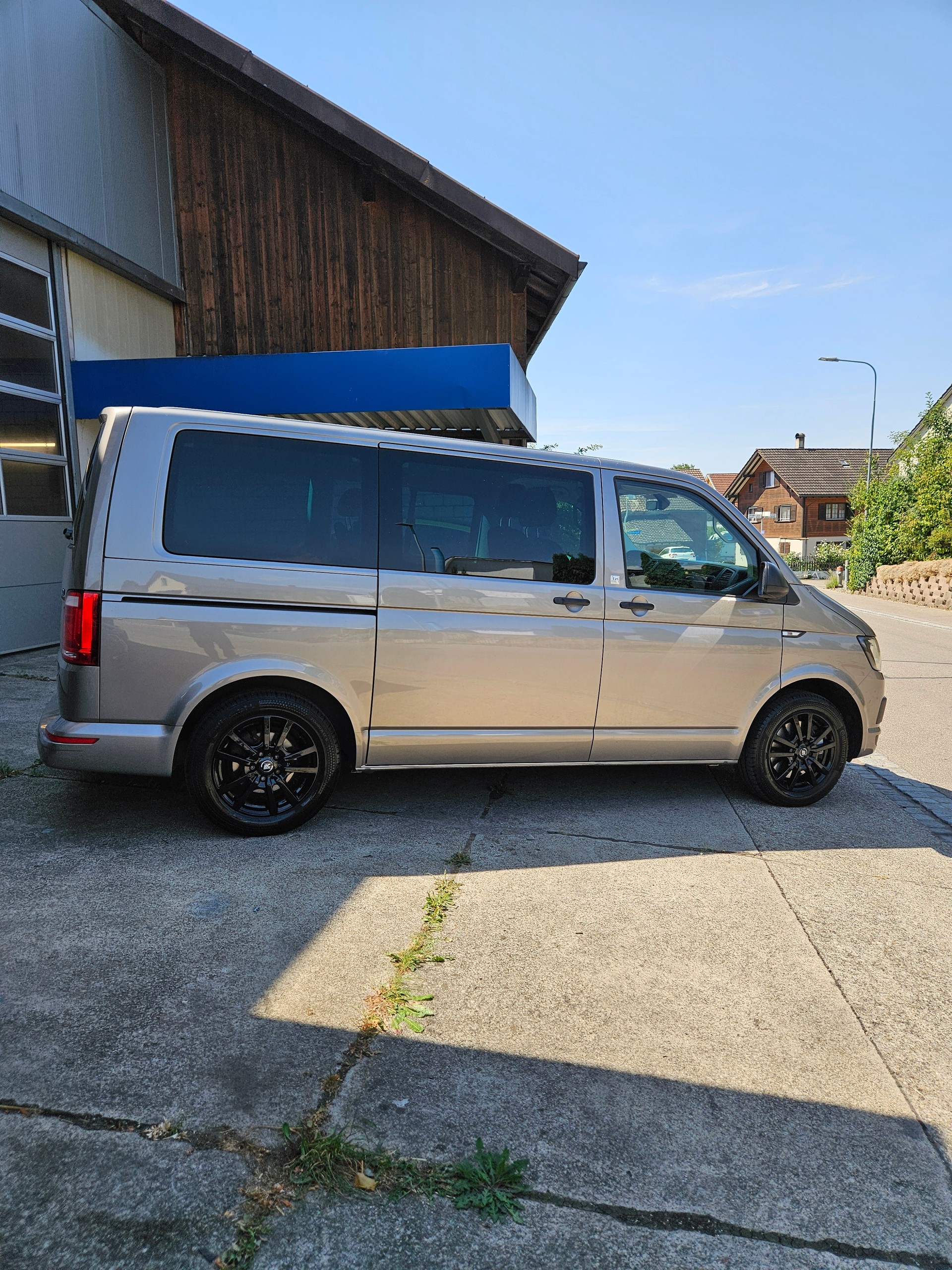 VW T6 Multivan 2.0 TDI Liberty 4Motion DSG-image-5