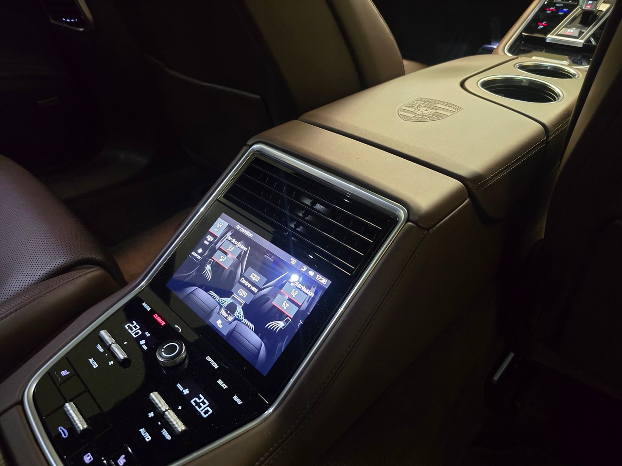 PORSCHE Turbo-image-11