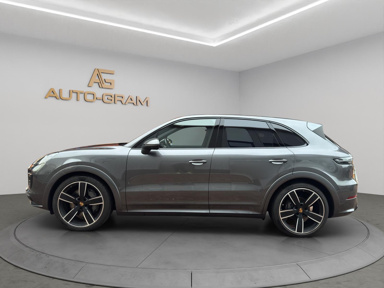 PORSCHE Cayenne S-showroom-element-1