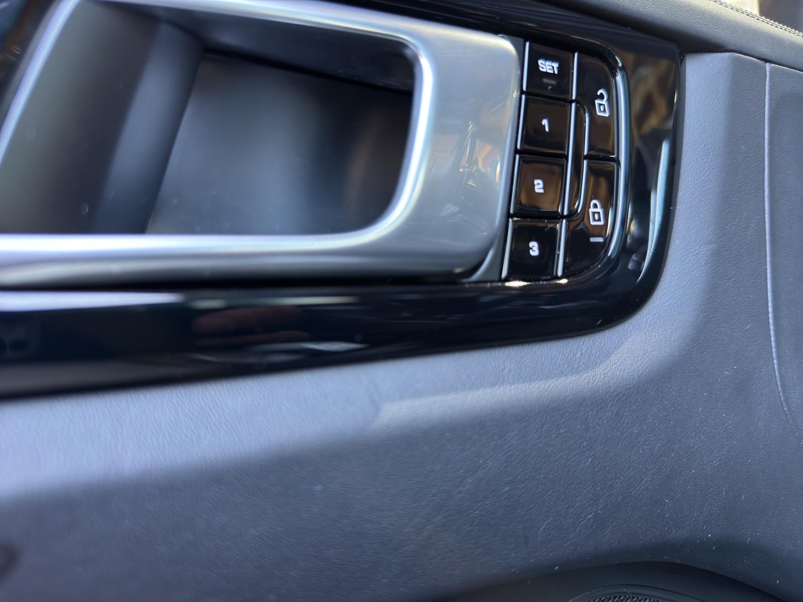 PORSCHE Cayenne S-image-23