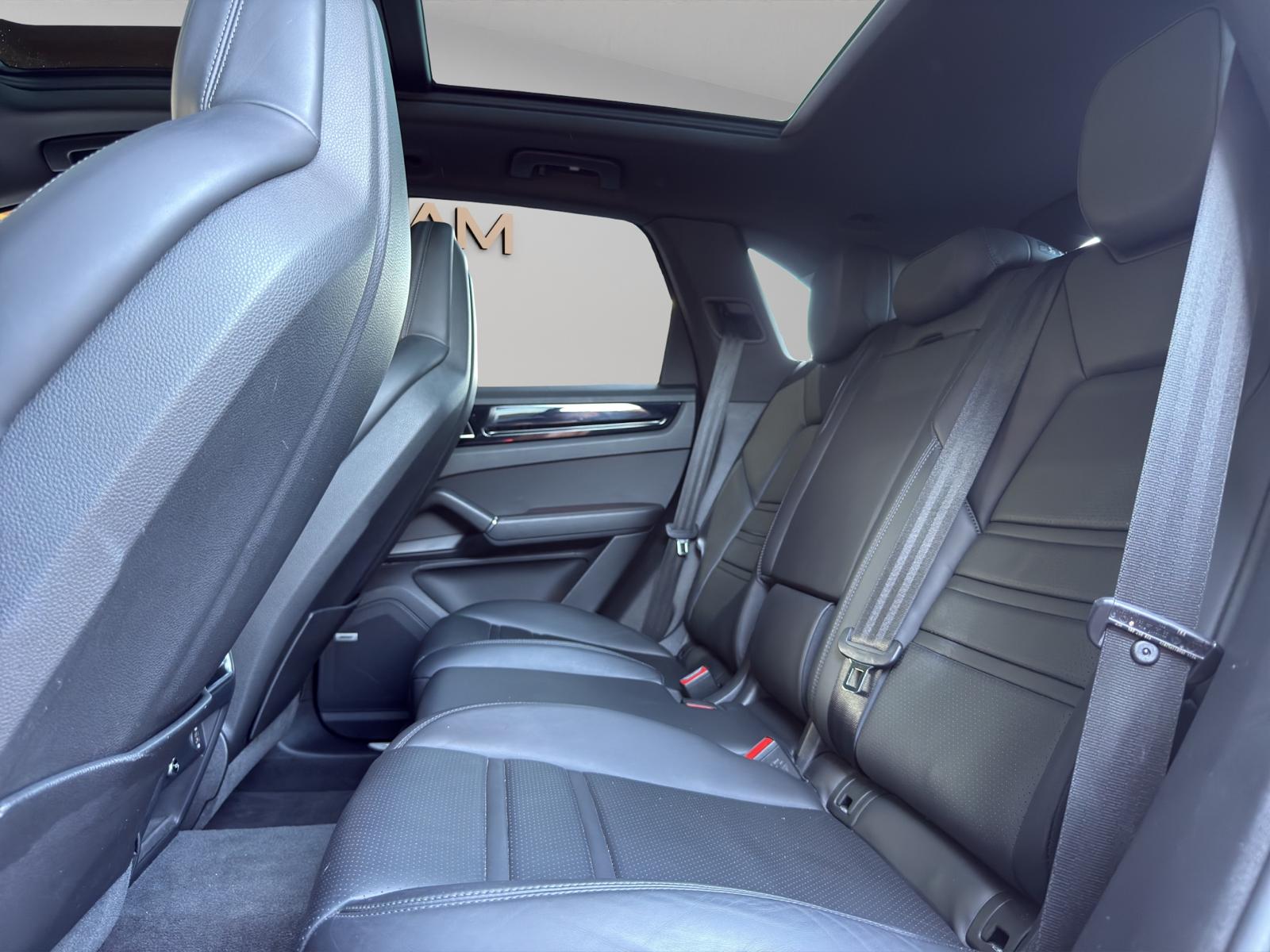 PORSCHE Cayenne S-image-19