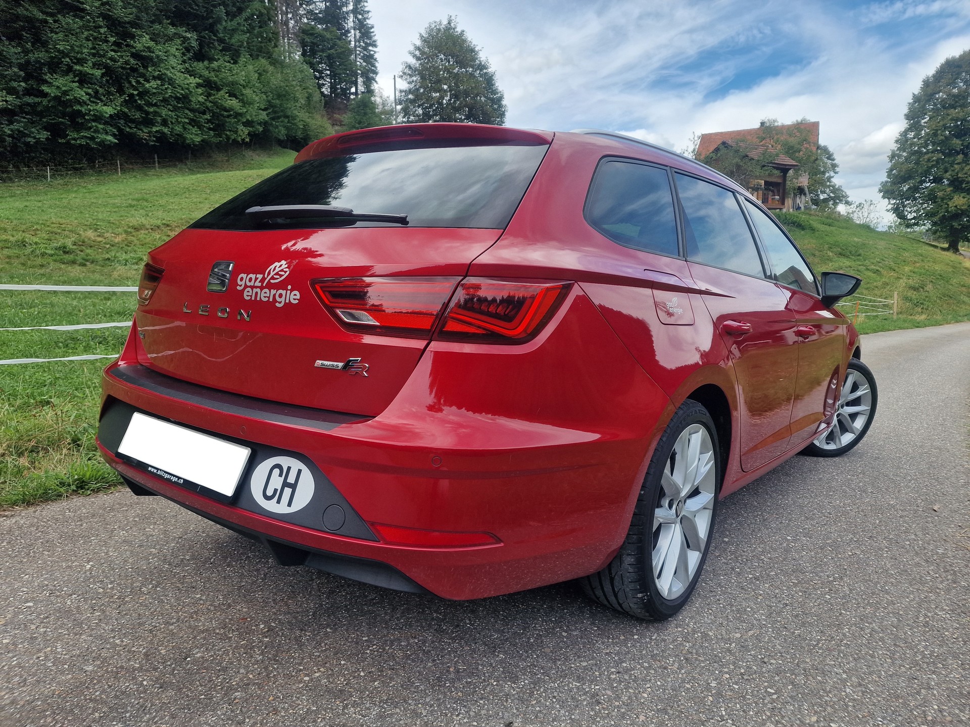 SEAT 1.5 TGI FR DSG Lane Assist-image-4