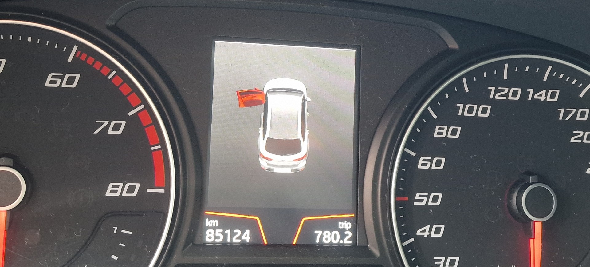 SEAT 1.5 TGI FR DSG Lane Assist-image-5