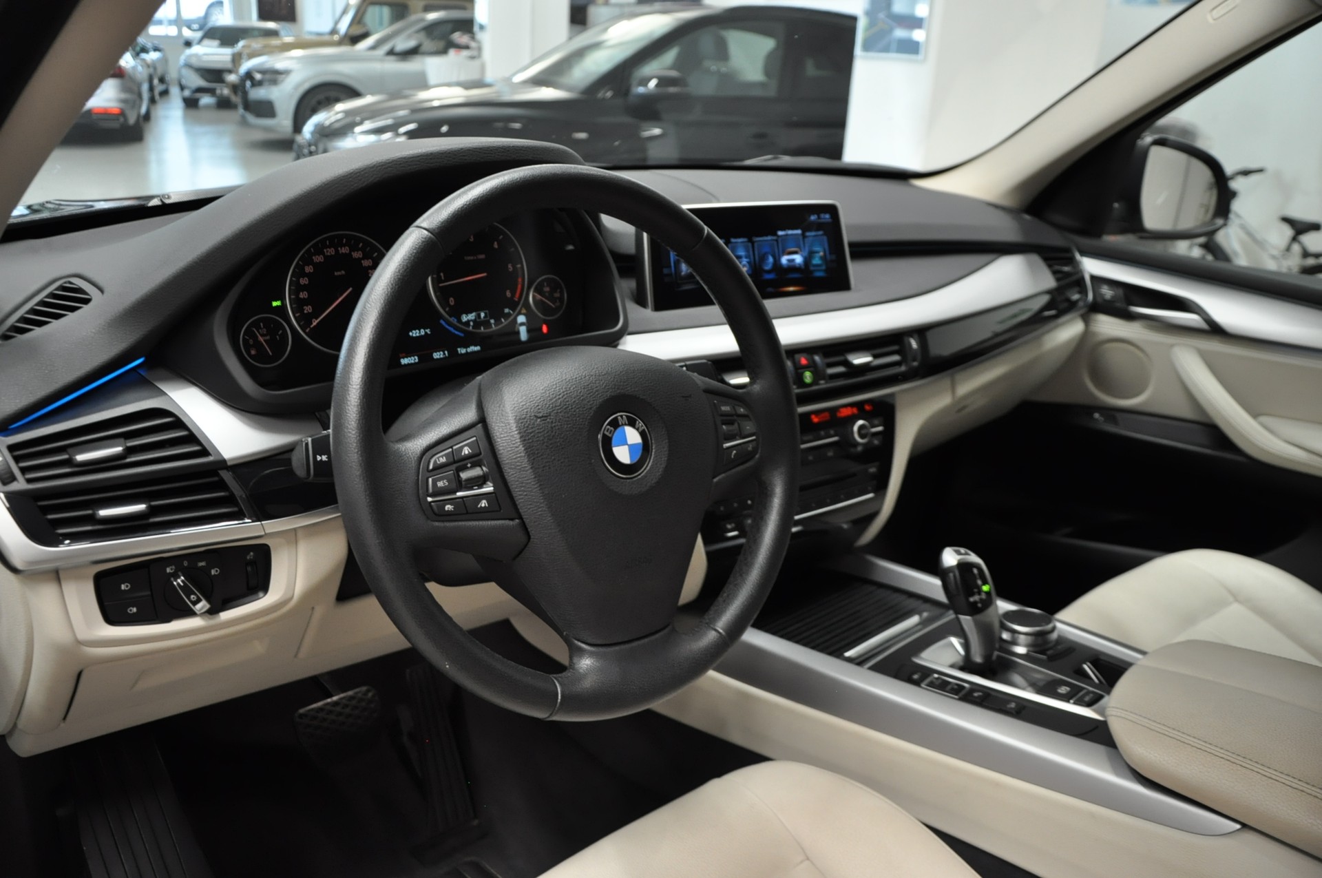 BMW X5 xDrive 30d Steptronic-image-10