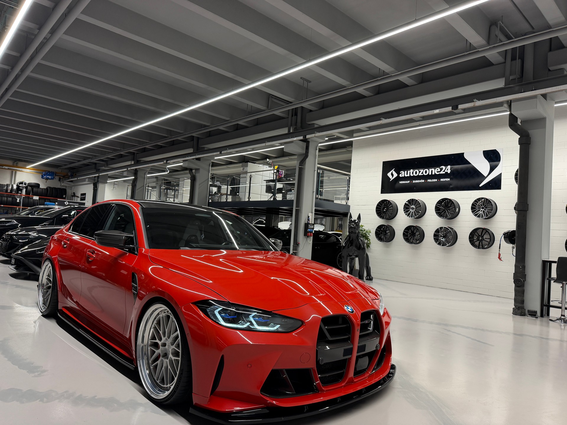 BMW M3 Competition xDrive Toronto Red *BMW Neuwagen Anschlussgarantie bis 27.11.26*-image-11