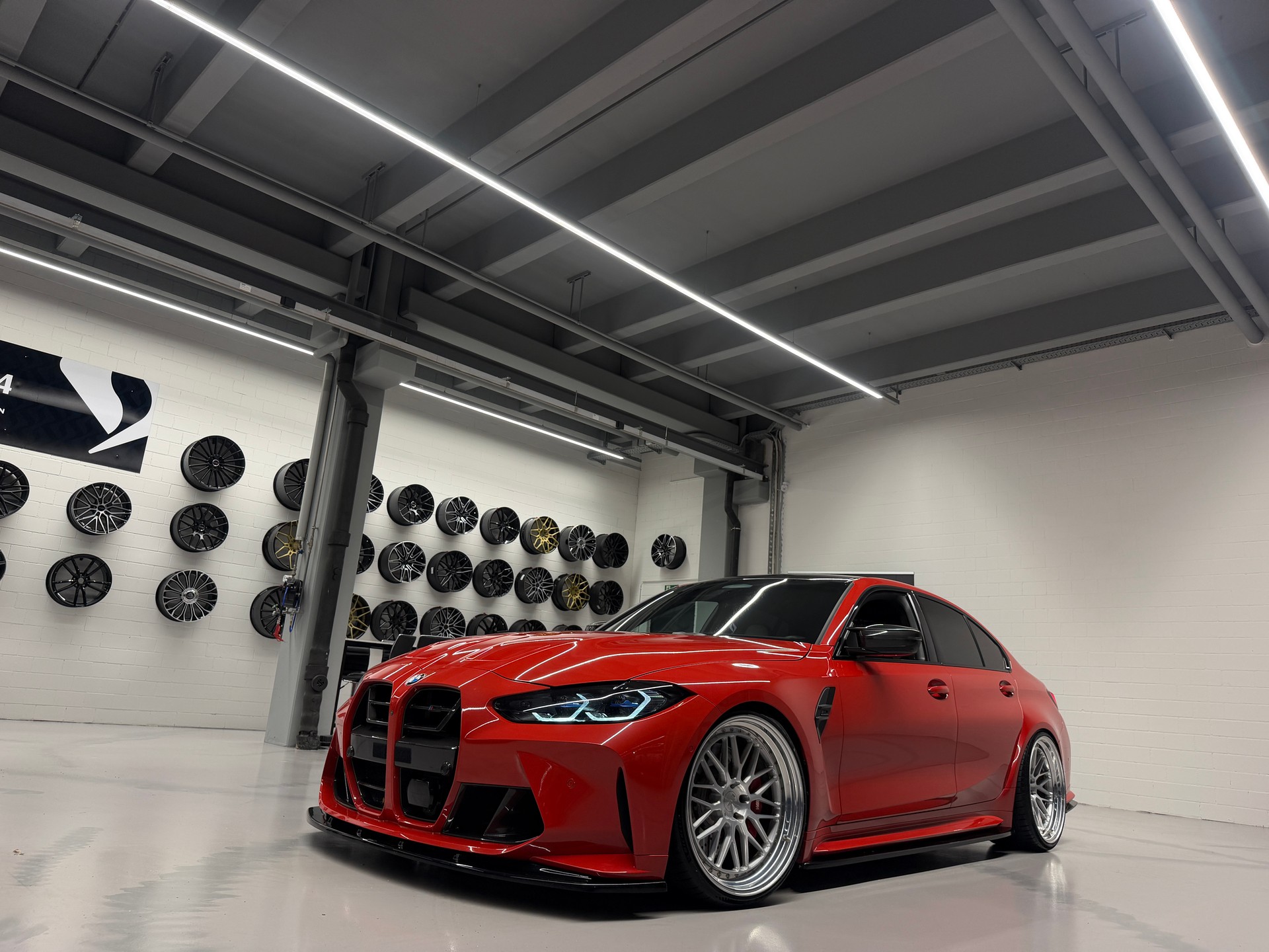 BMW M3 Competition xDrive Toronto Red *BMW Neuwagen Anschlussgarantie bis 27.11.26*-image-16