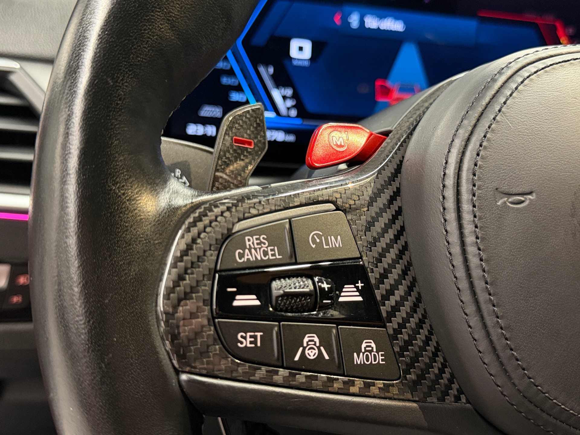BMW M3 Competition xDrive Toronto Red *BMW Neuwagen Anschlussgarantie bis 27.11.26*-image-27