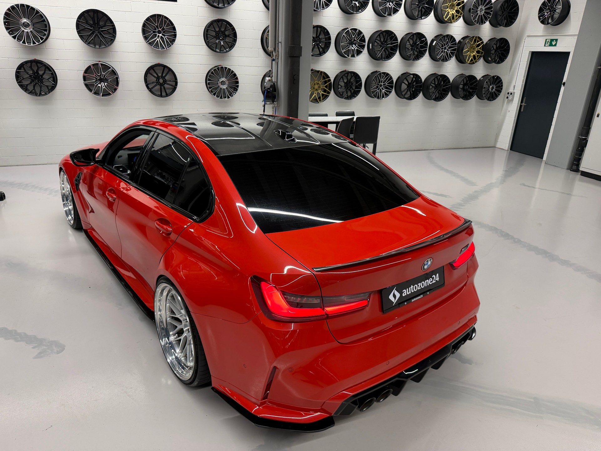 BMW M3 Competition xDrive Toronto Red *BMW Neuwagen Anschlussgarantie bis 27.11.26*-image-18
