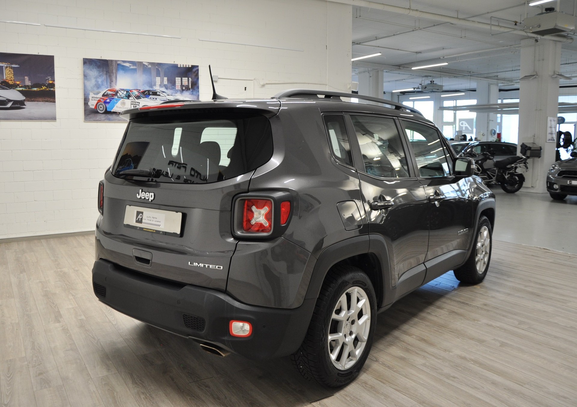 JEEP Renegade 1.3 GSE Turbo Limited-showroom-element-3
