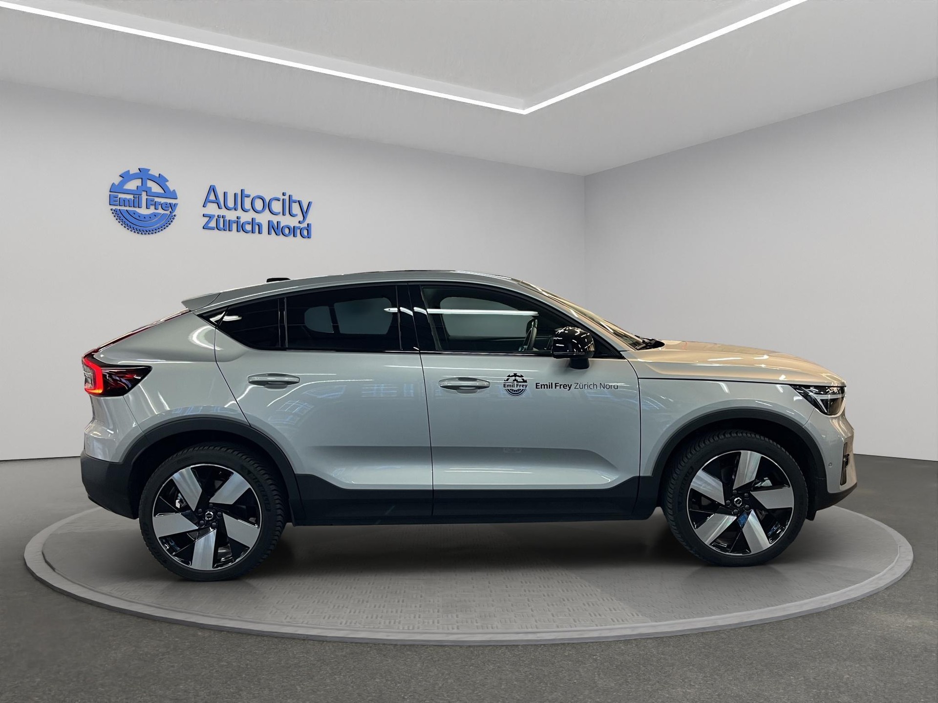 VOLVO C40 P8 Twin Recharge Ultimate AWD-image-6
