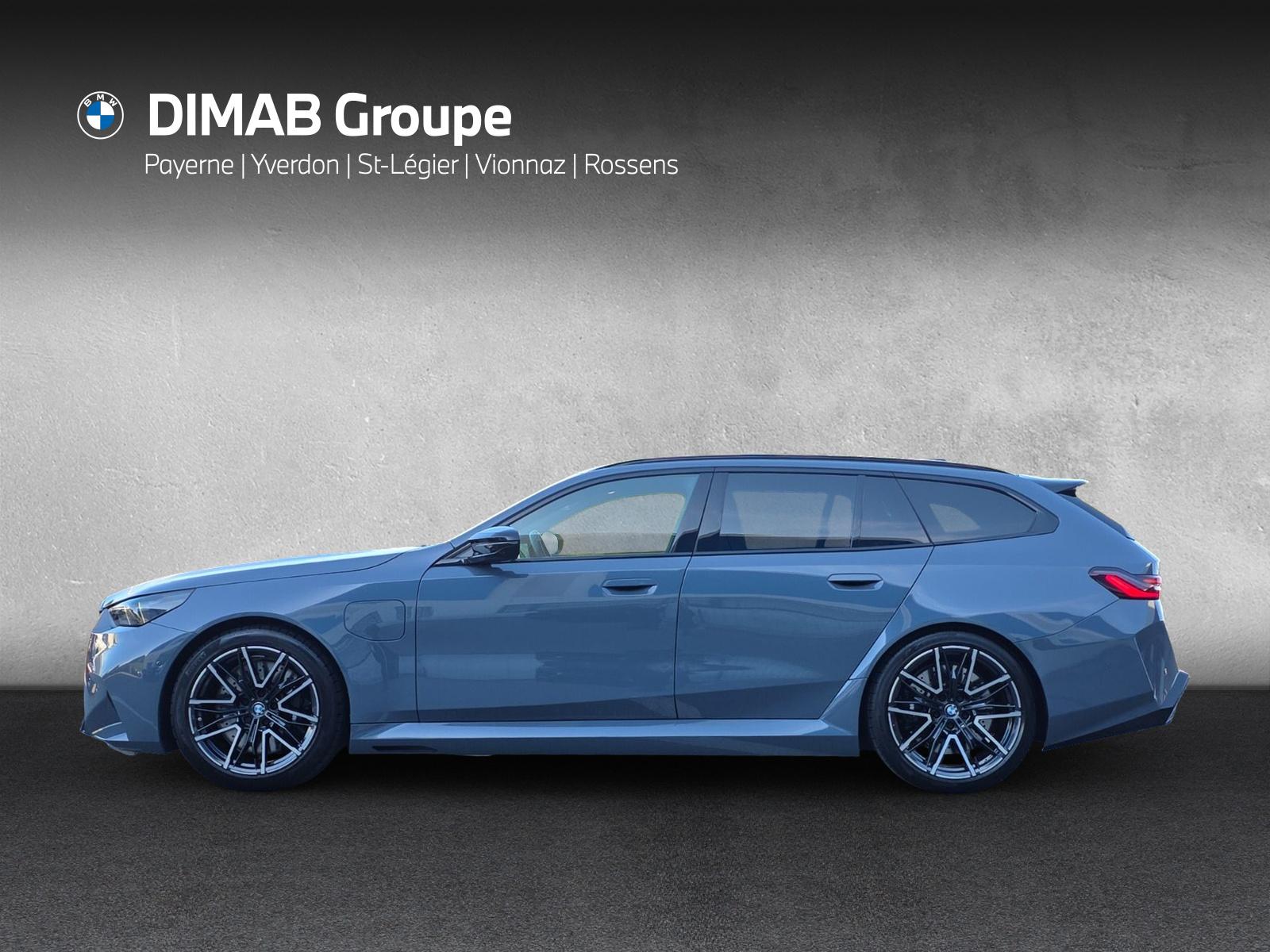 BMW M5 xDrive Touring (CH) * Individual Storm Bay *-showroom-element-1