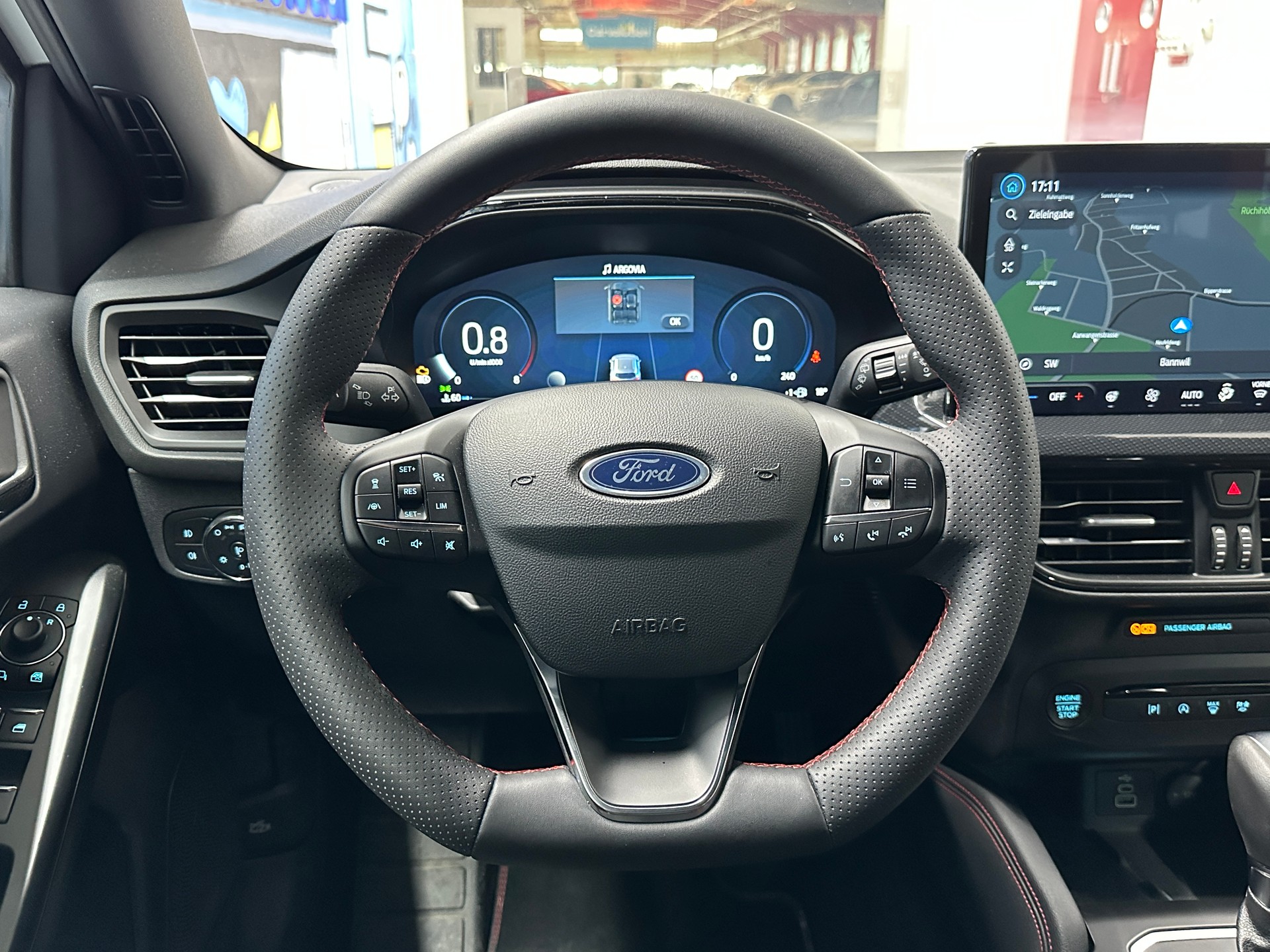 FORD Focus 1.0 MHEV ST-Line X Automat-image-10