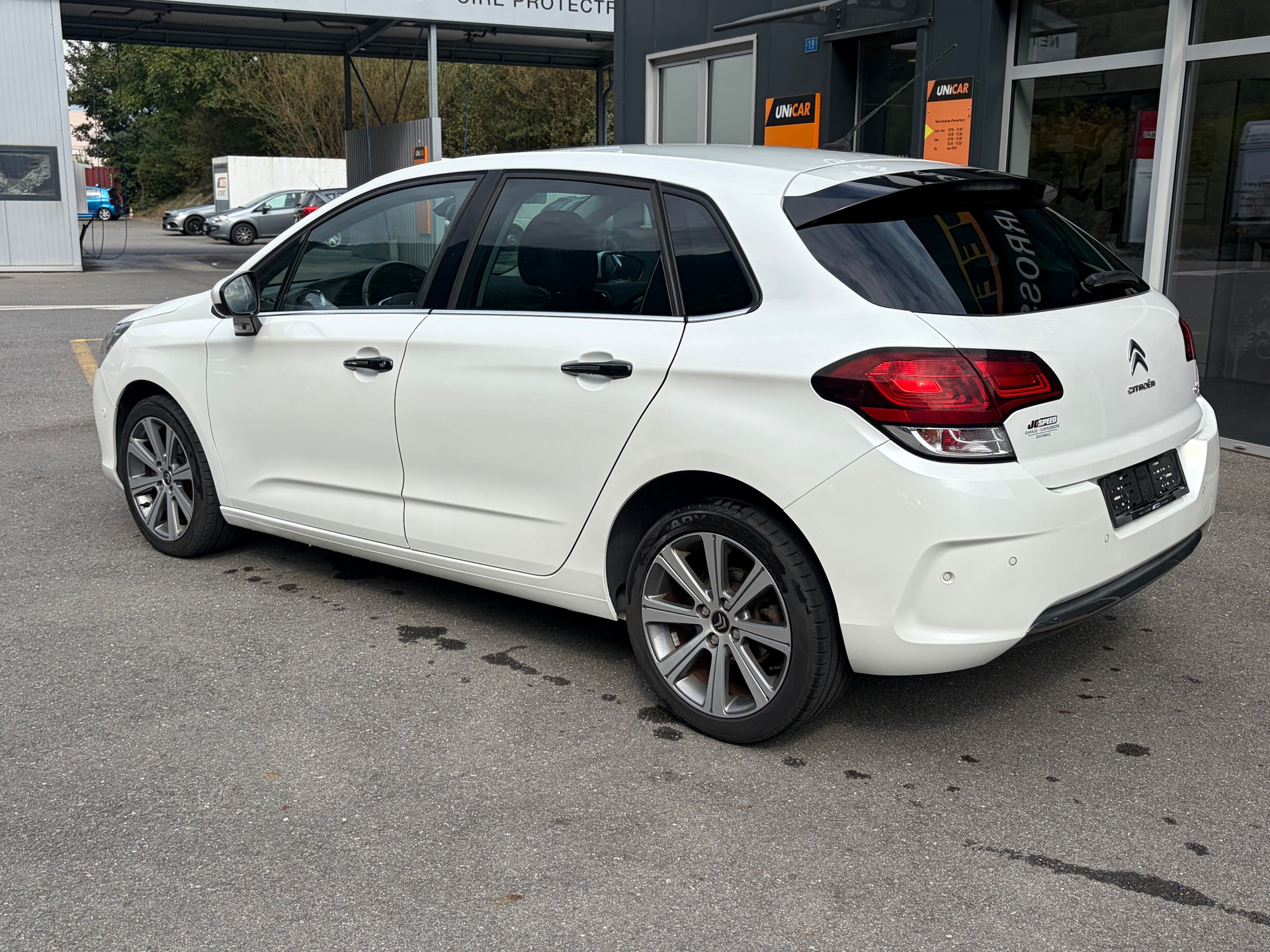 CITROEN C4 1.2 Pure Tech Shine-showroom-element-2