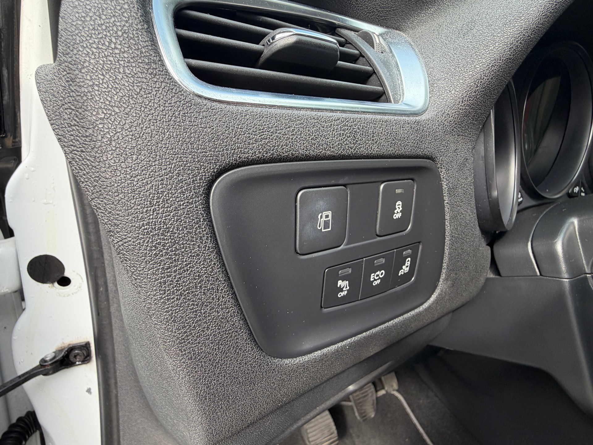 CITROEN C4 1.2 Pure Tech Shine-image-12