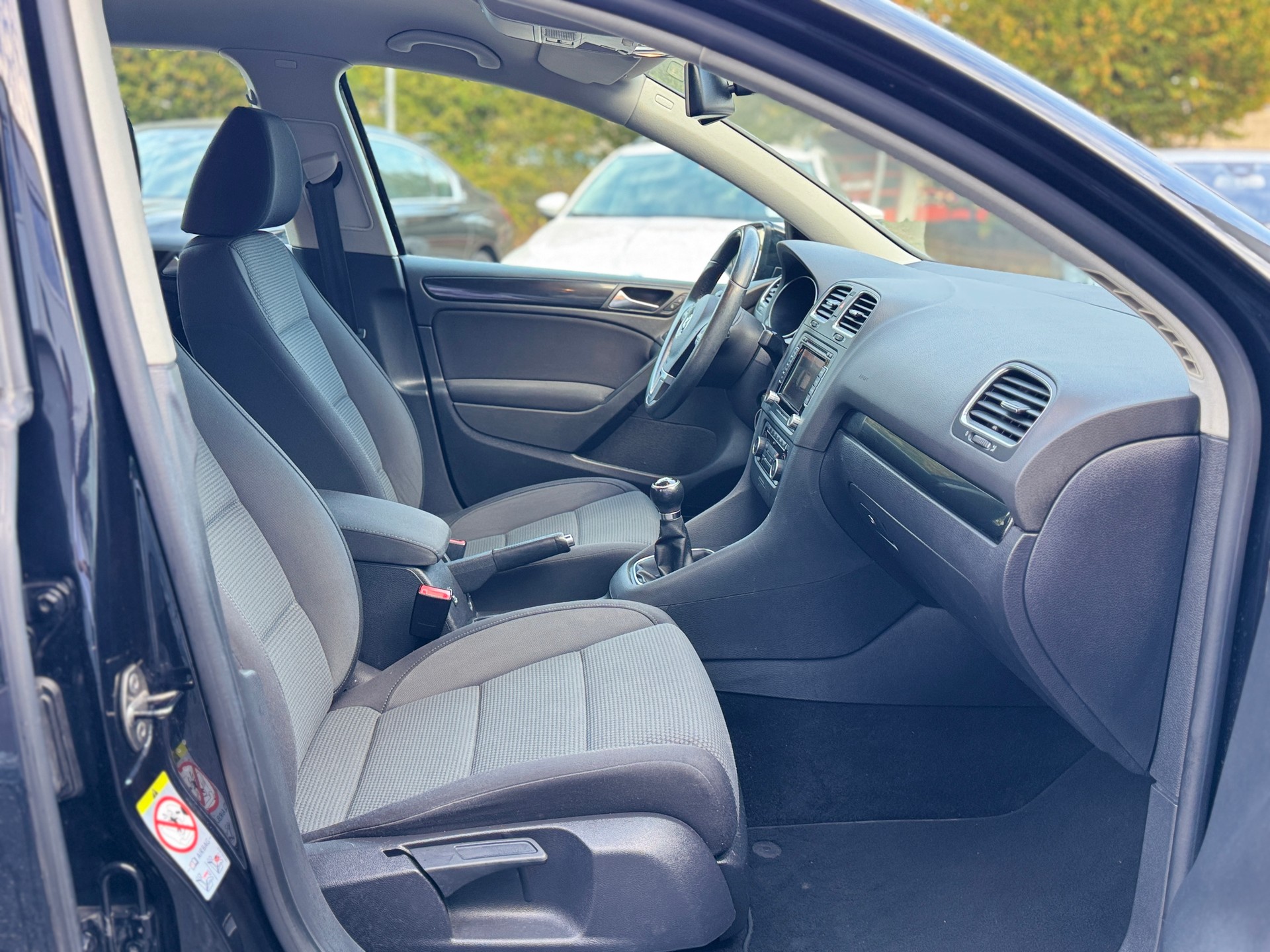 VW Golf 1.2 TSI BlueMotion Technology Team-image-8