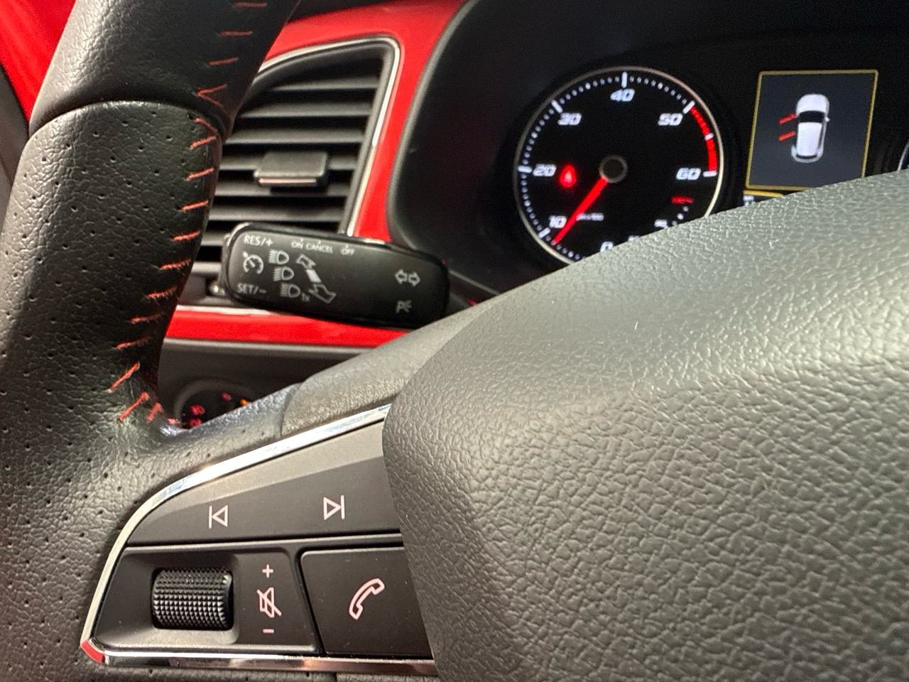 SEAT Leon 2.0 TDI FR-image-6