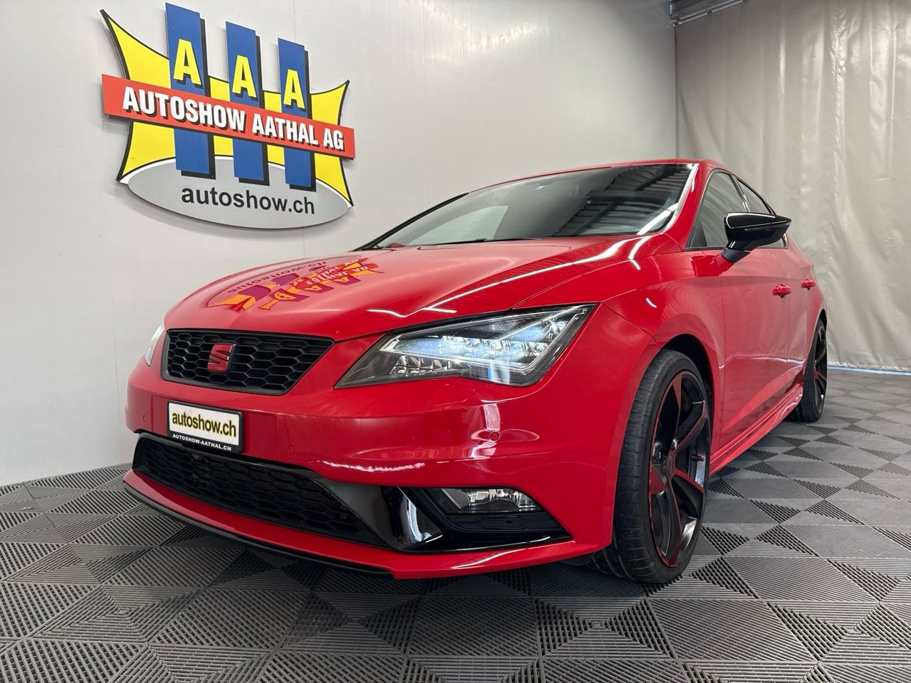SEAT Leon 2.0 TDI FR-image-12