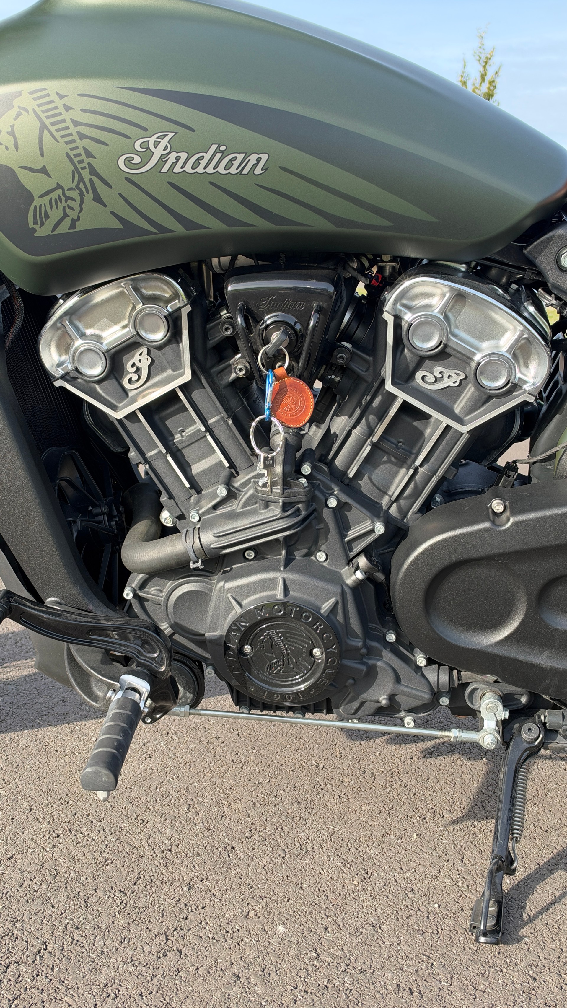 INDIAN Bobber Twenty-image-6