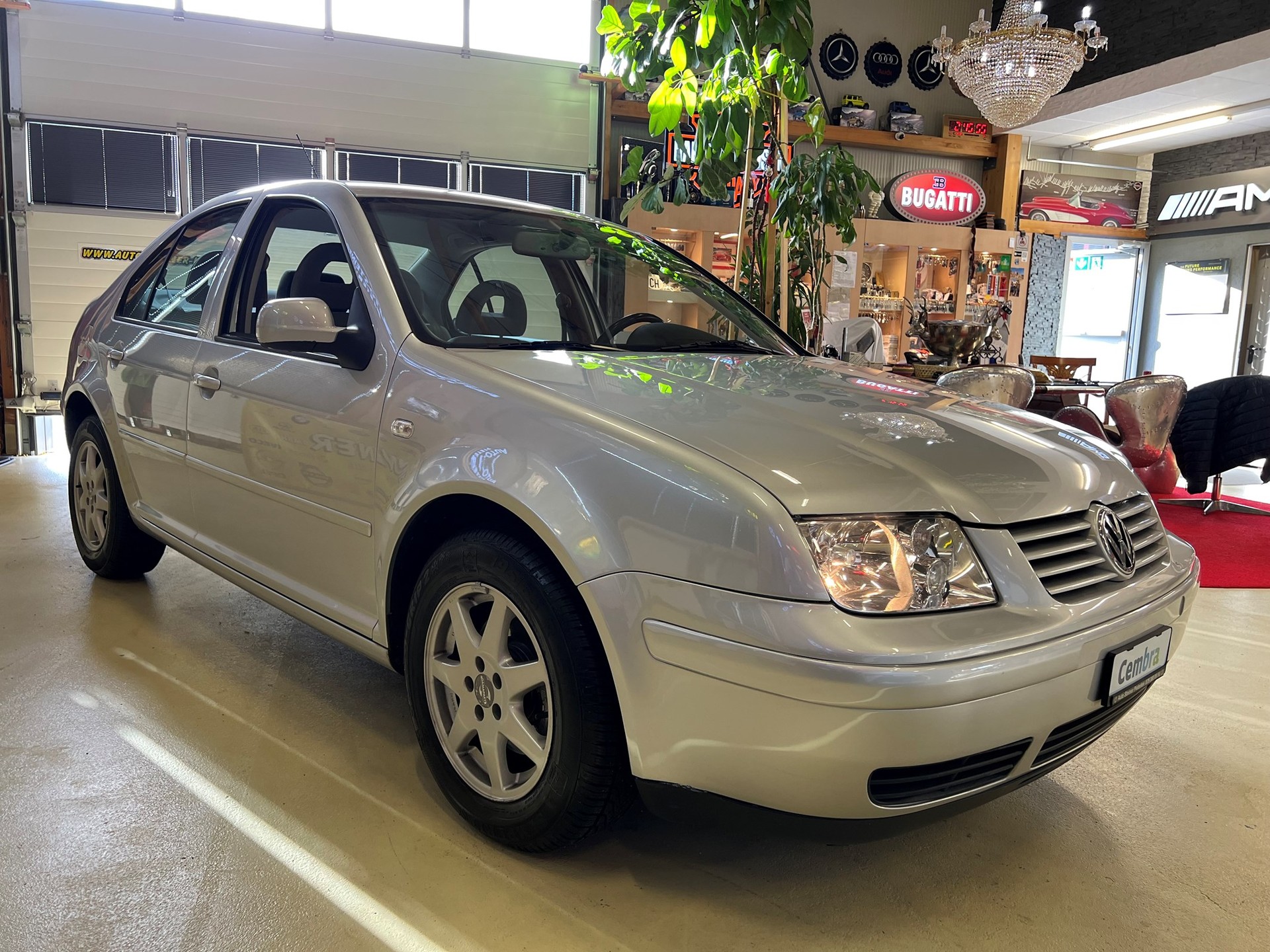 VW BORA MIT ERST: 56`000 KM !! AUTOMAT !! FRISCH AB MFK !! BORA 2.0 COMPFORTLINE-image-14