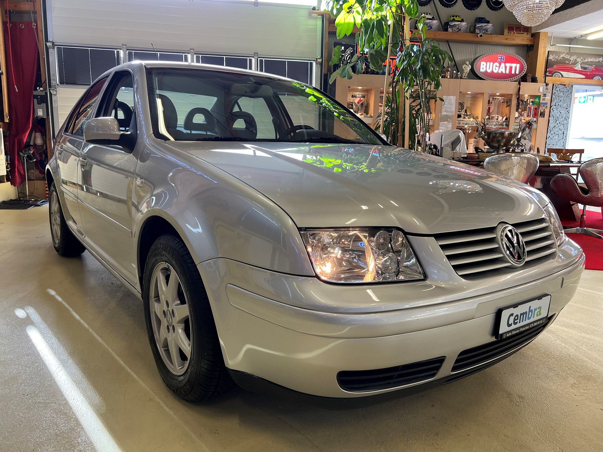 VW BORA MIT ERST: 56`000 KM !! AUTOMAT !! FRISCH AB MFK !! BORA 2.0 COMPFORTLINE-image-5