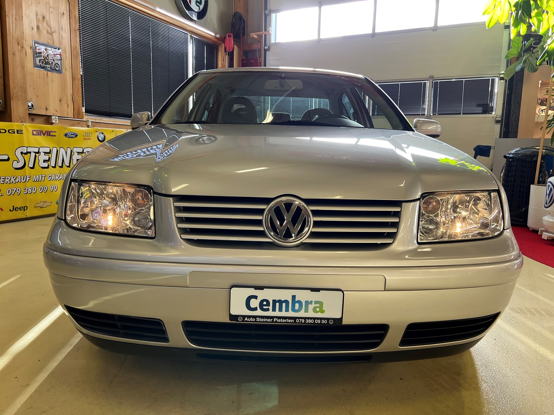VW BORA MIT ERST: 56`000 KM !! AUTOMAT !! FRISCH AB MFK !! BORA 2.0 COMPFORTLINE-image-23