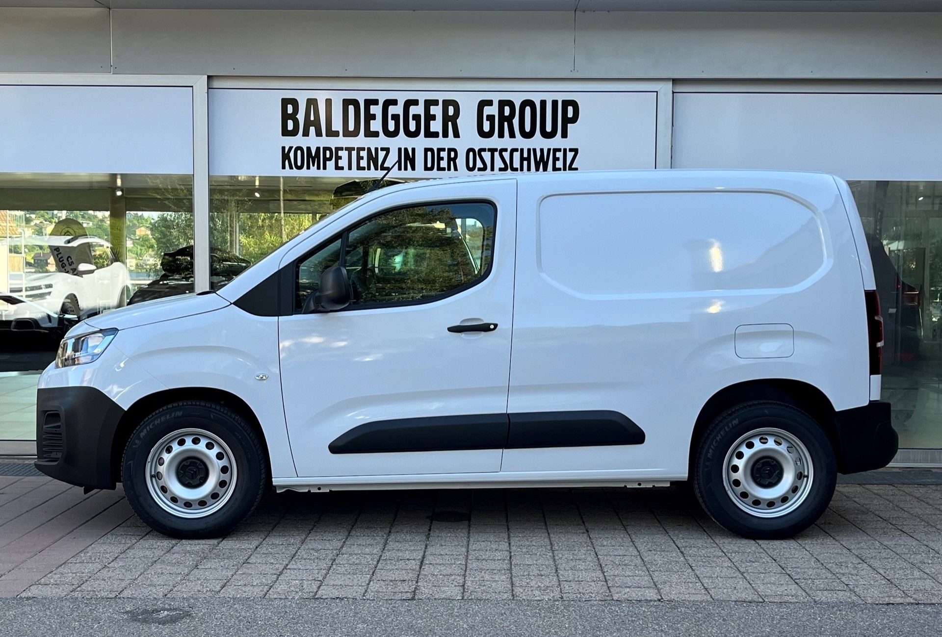 CITROEN BERLINGO-showroom-element-1