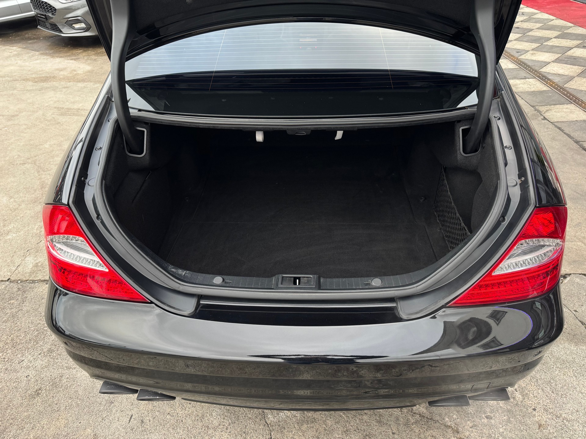 MERCEDES-BENZ CLS 63 AMG 7G-Tronic-image-24