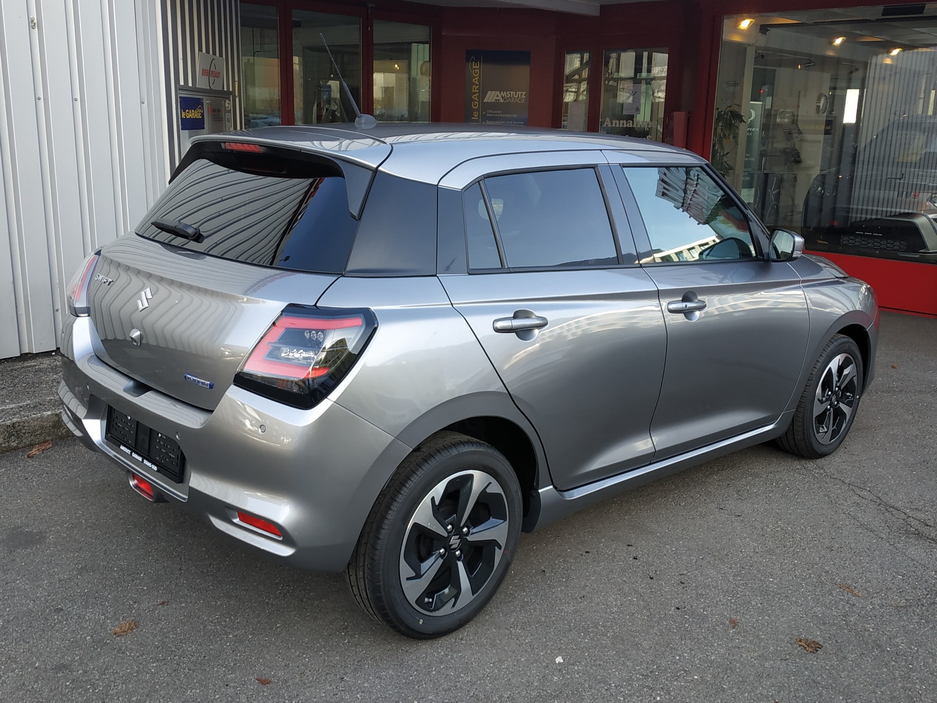 SUZUKI Swift 1.2 Compact Top Hybrid CVT MY25-image-5