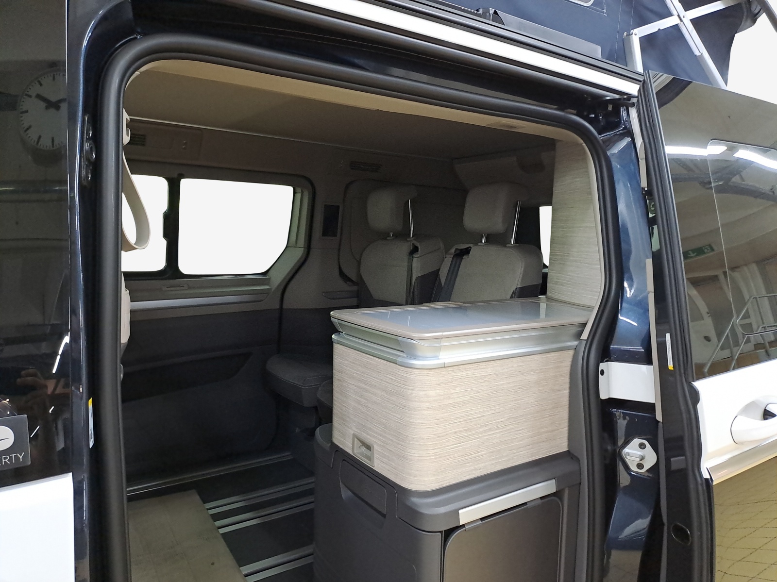 VW California 2.0 TSI Ocean Liberty-image-11