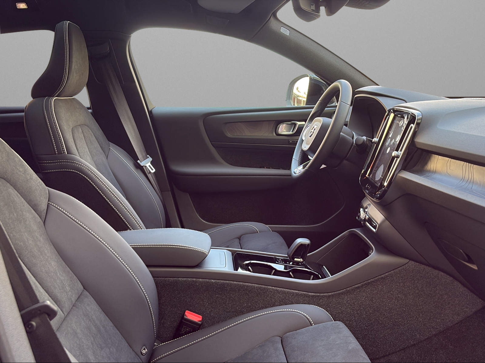 VOLVO C40 Recharge E80 82kWh Twin AWD Pure Electric Ultimate-image-9