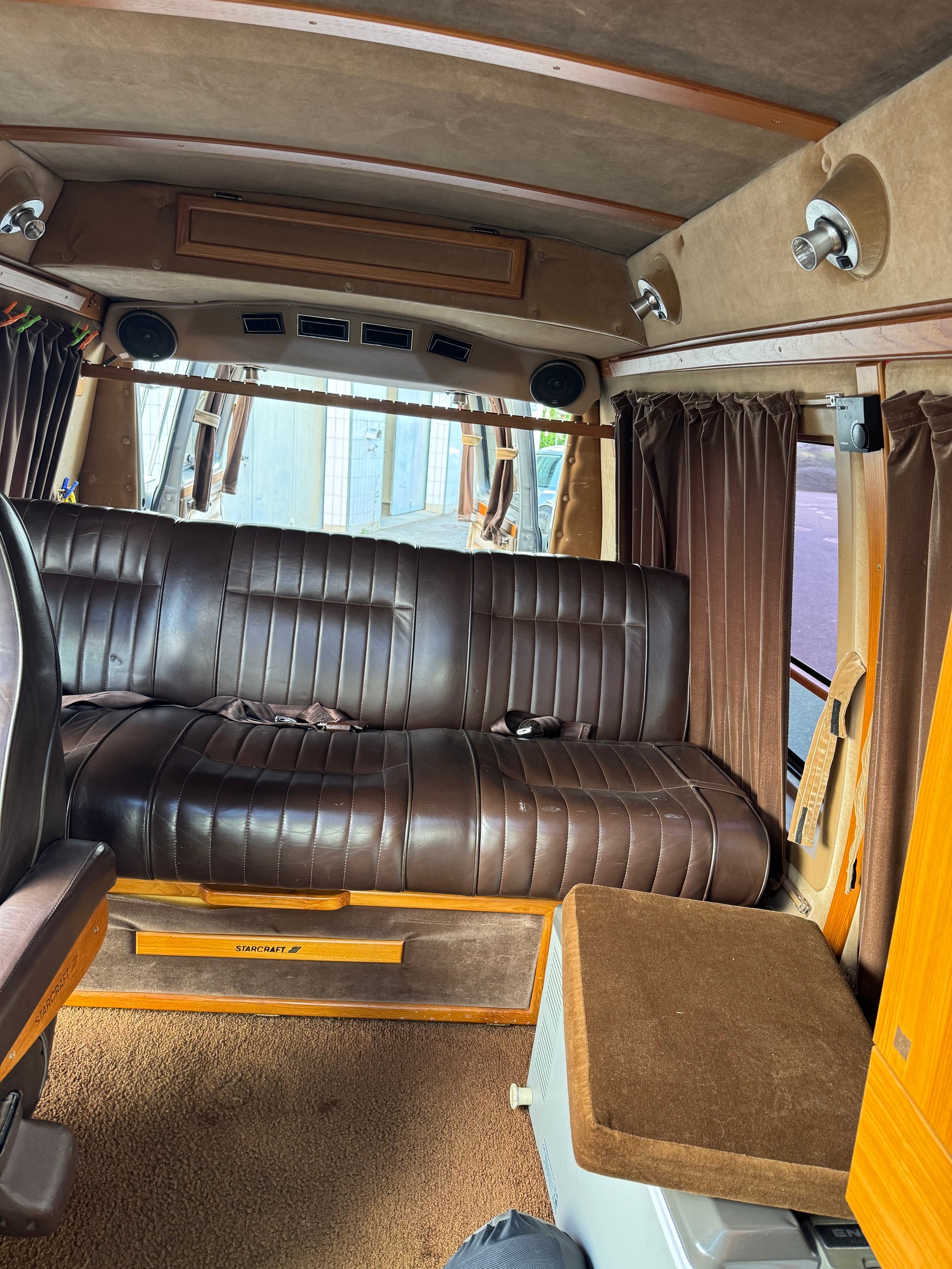 CHEVROLET G30 Starcraft Van Conversions-image-5