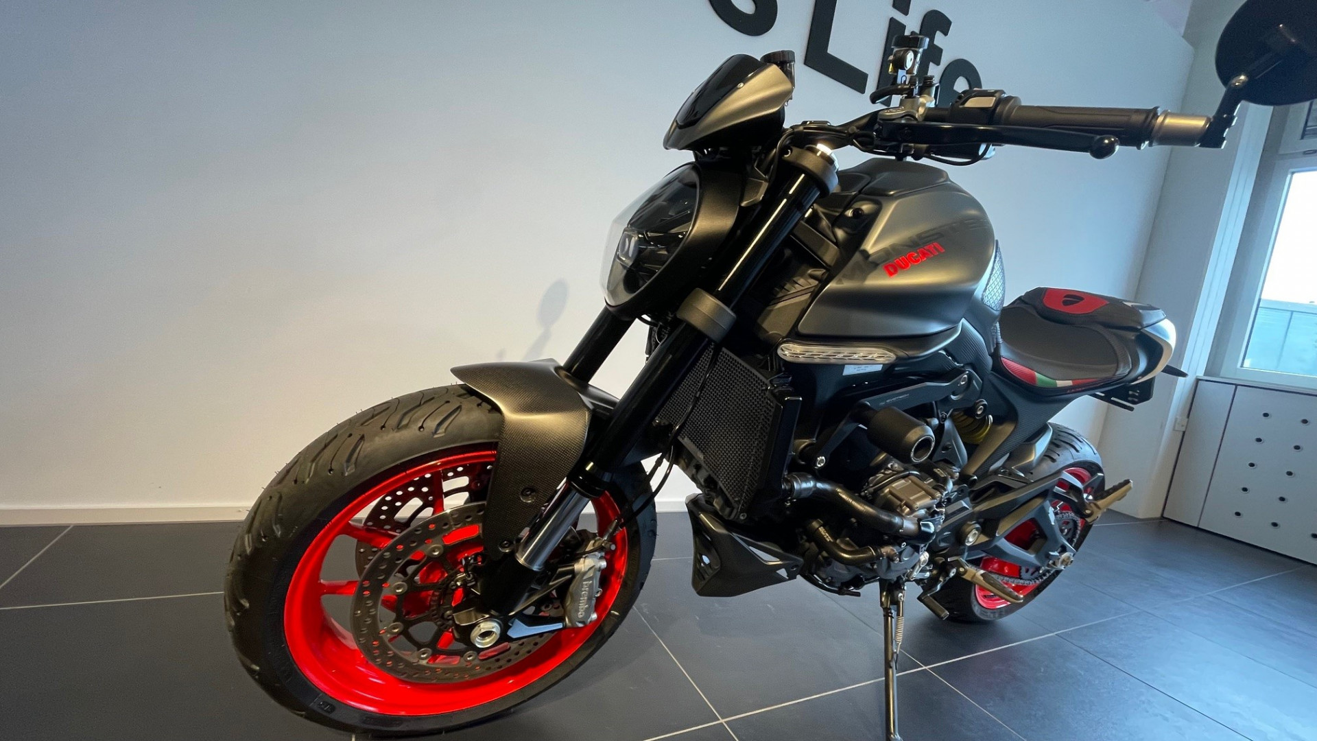 DUCATI Monster 950 Plus-image-3