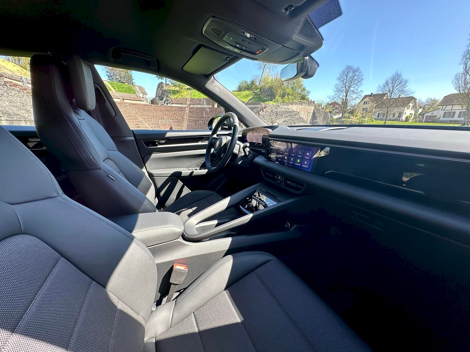 PORSCHE Macan 4S-image-10
