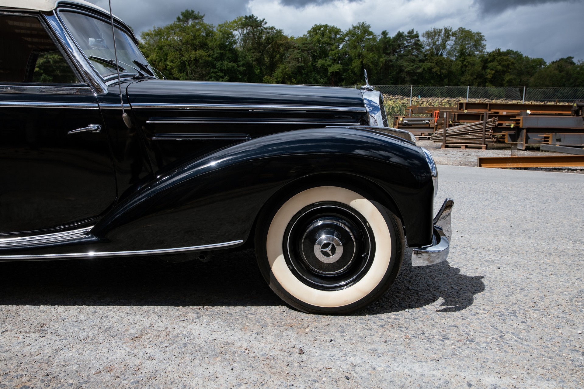 MERCEDES-BENZ 220 Cabriolet A (W187)-image-12