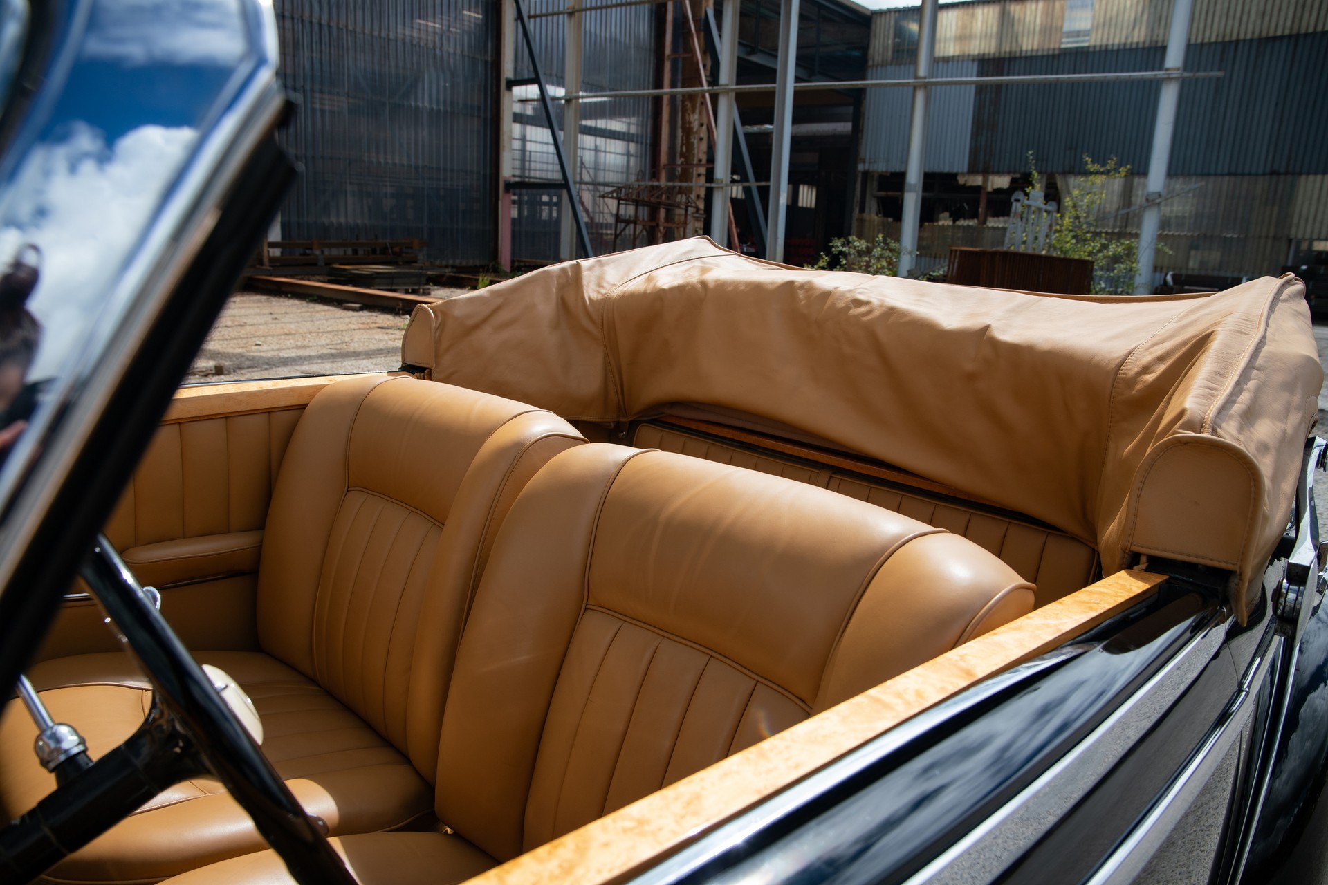 MERCEDES-BENZ 220 Cabriolet A (W187)-image-11