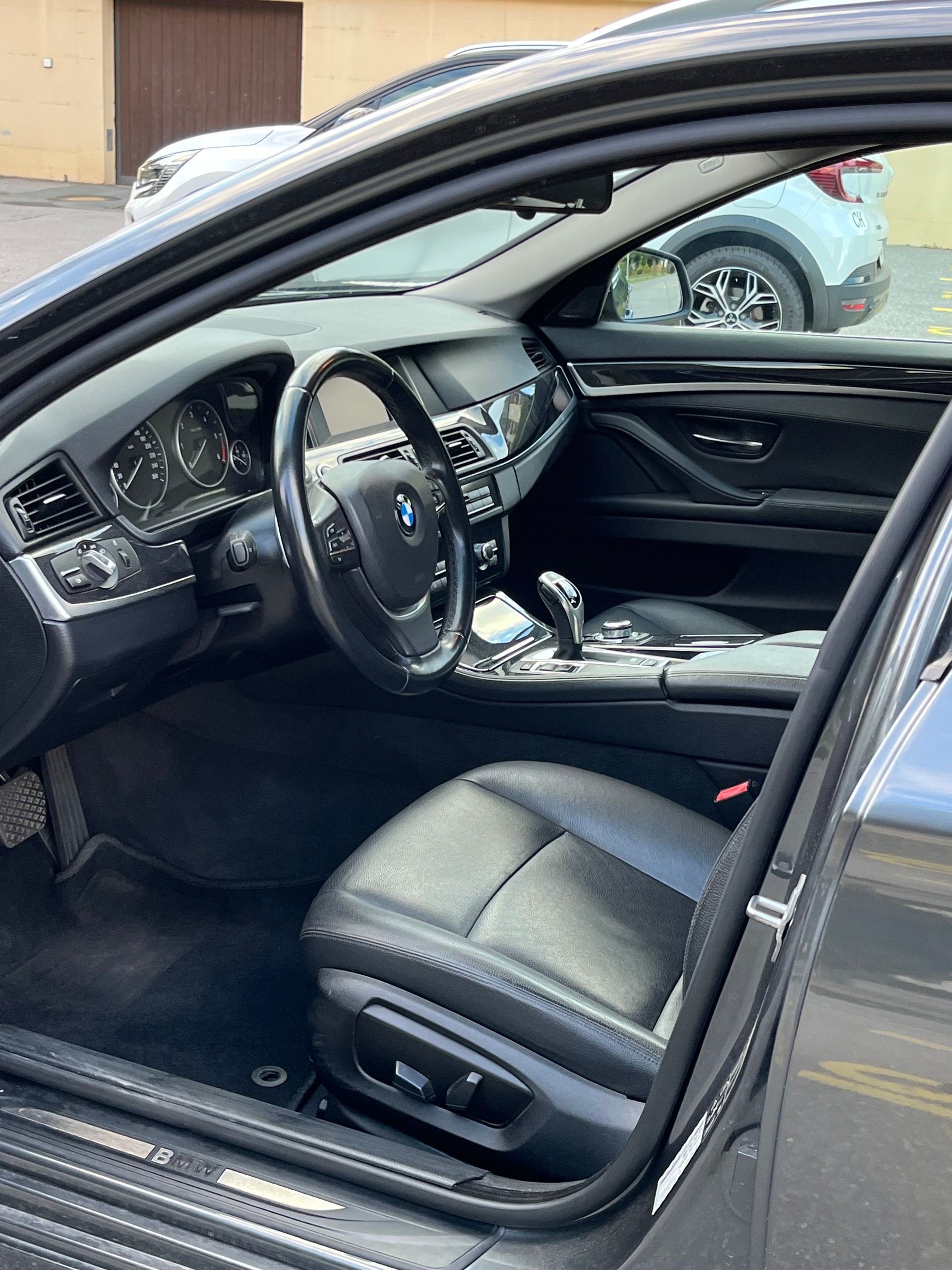 BMW 530 X Drive Steptronic-image-2