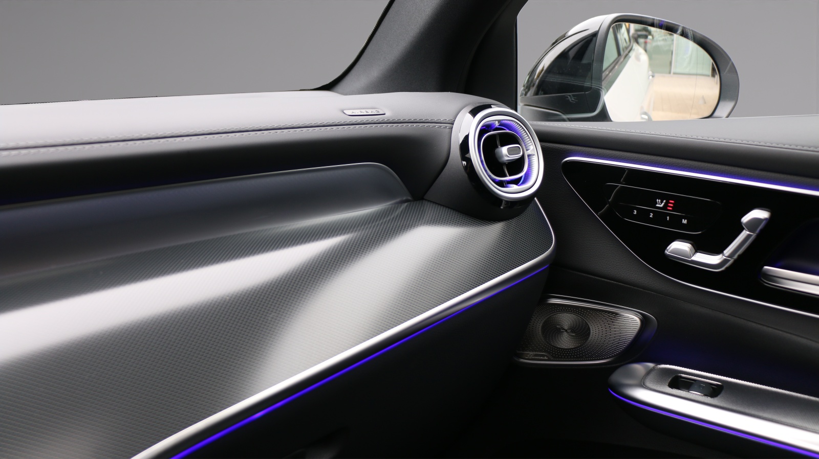 MERCEDES-BENZ GLC 300 de 4M 9G-Tronic-image-8